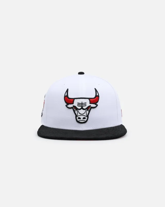 New Era Chicago Bulls 'Fire Red' 59FIFTY Fitted White/Black sold by Culture Kings