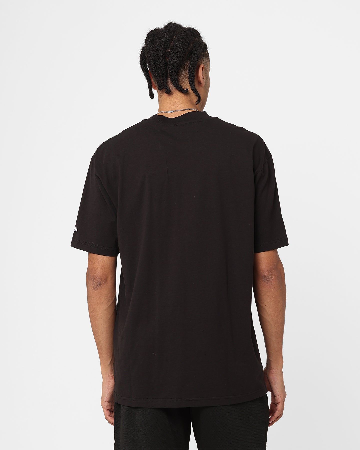 New Era Las Vegas Raiders Oversized T-Shirt Black sold by Culture Kings product image thumbnail 4