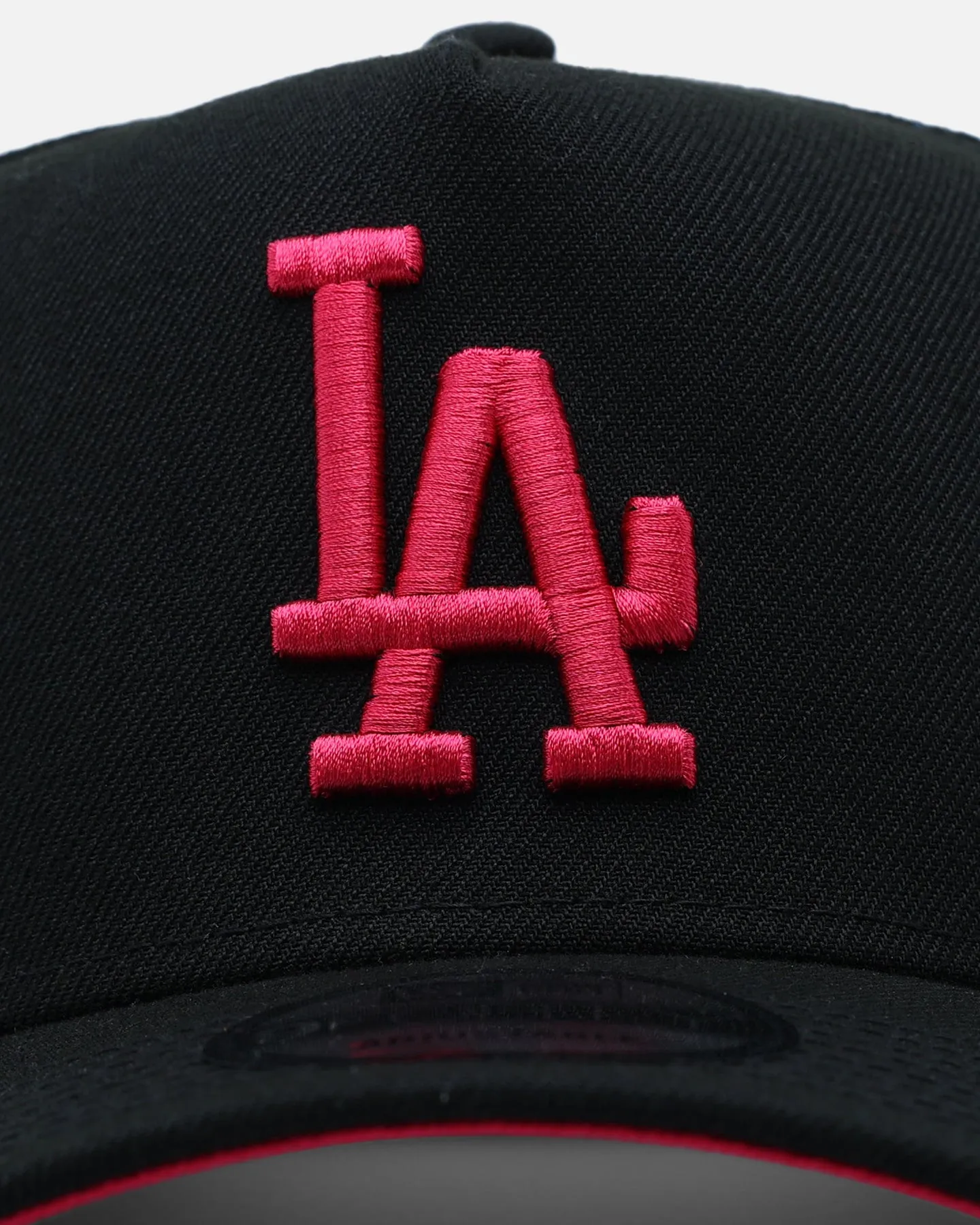 New Era Los Angeles Dodgers 'Rose Nights' 9FORTY A-Frame Snapback Black sold by Culture Kings product image thumbnail 5