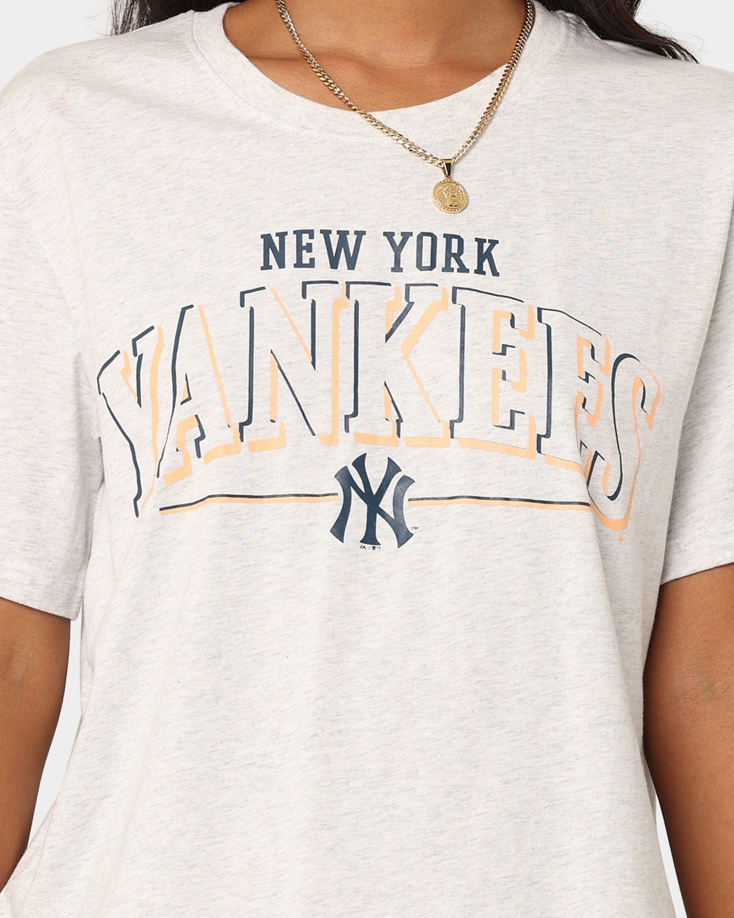 Majestic Athletic Women's New York Yankees Boxy T-Shirt Vintage White Marle sold by Culture Kings product image thumbnail 3