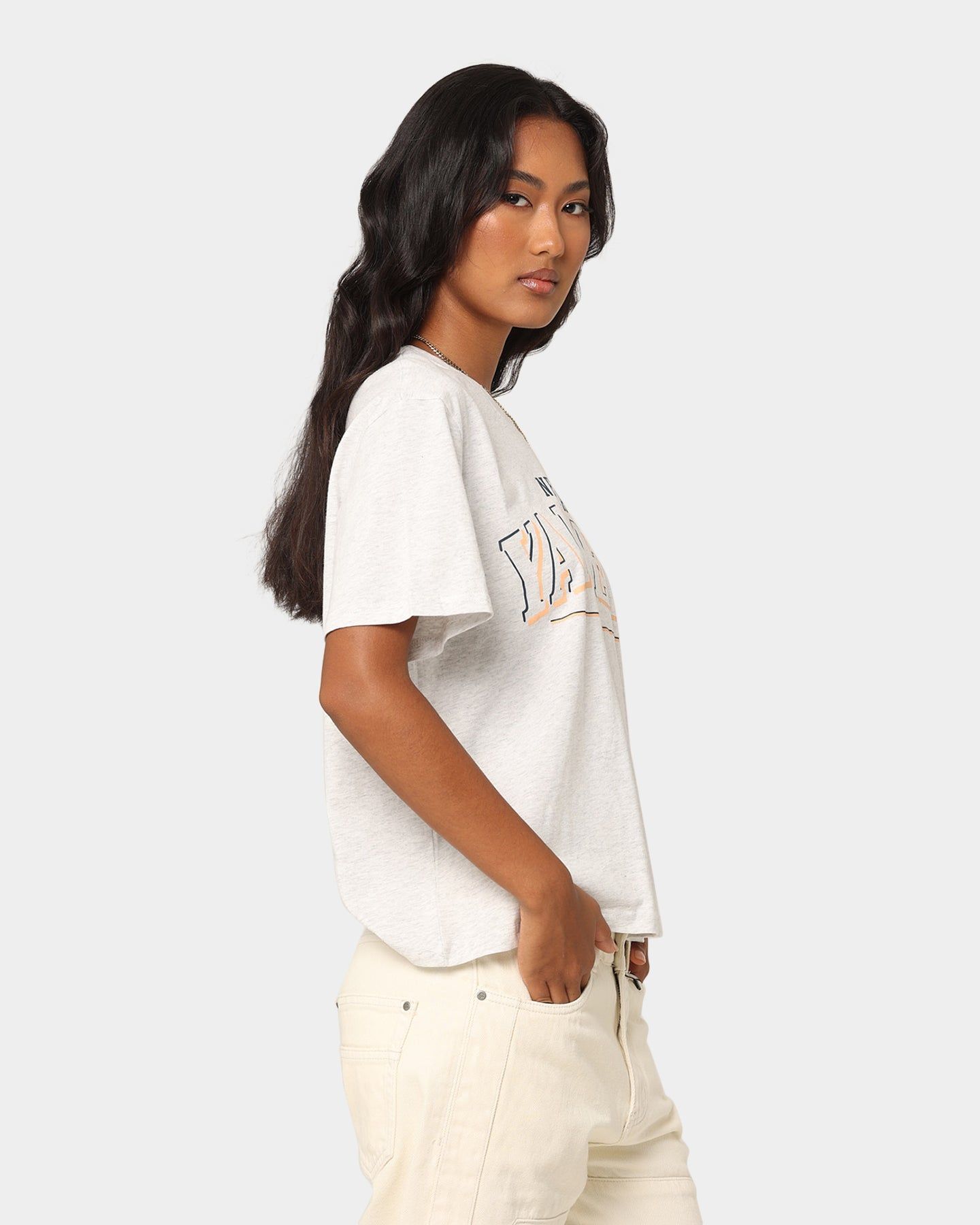 Majestic Athletic Women's New York Yankees Boxy T-Shirt Vintage White Marle sold by Culture Kings product image thumbnail 5