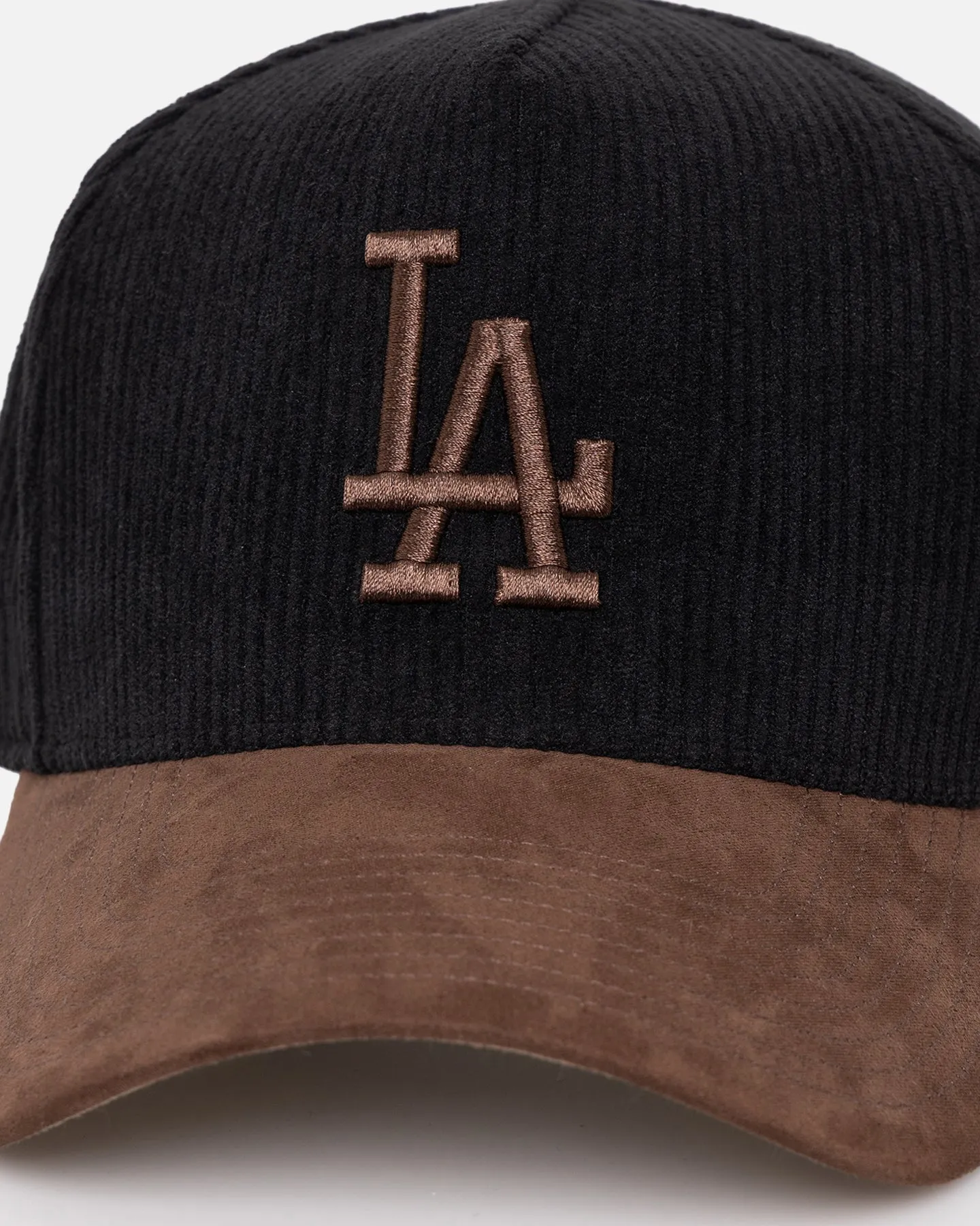 47 Brand Los Angeles Dodgers 'Black Barren' 47 Offside DT Snapback Black sold by Culture Kings product image thumbnail 2