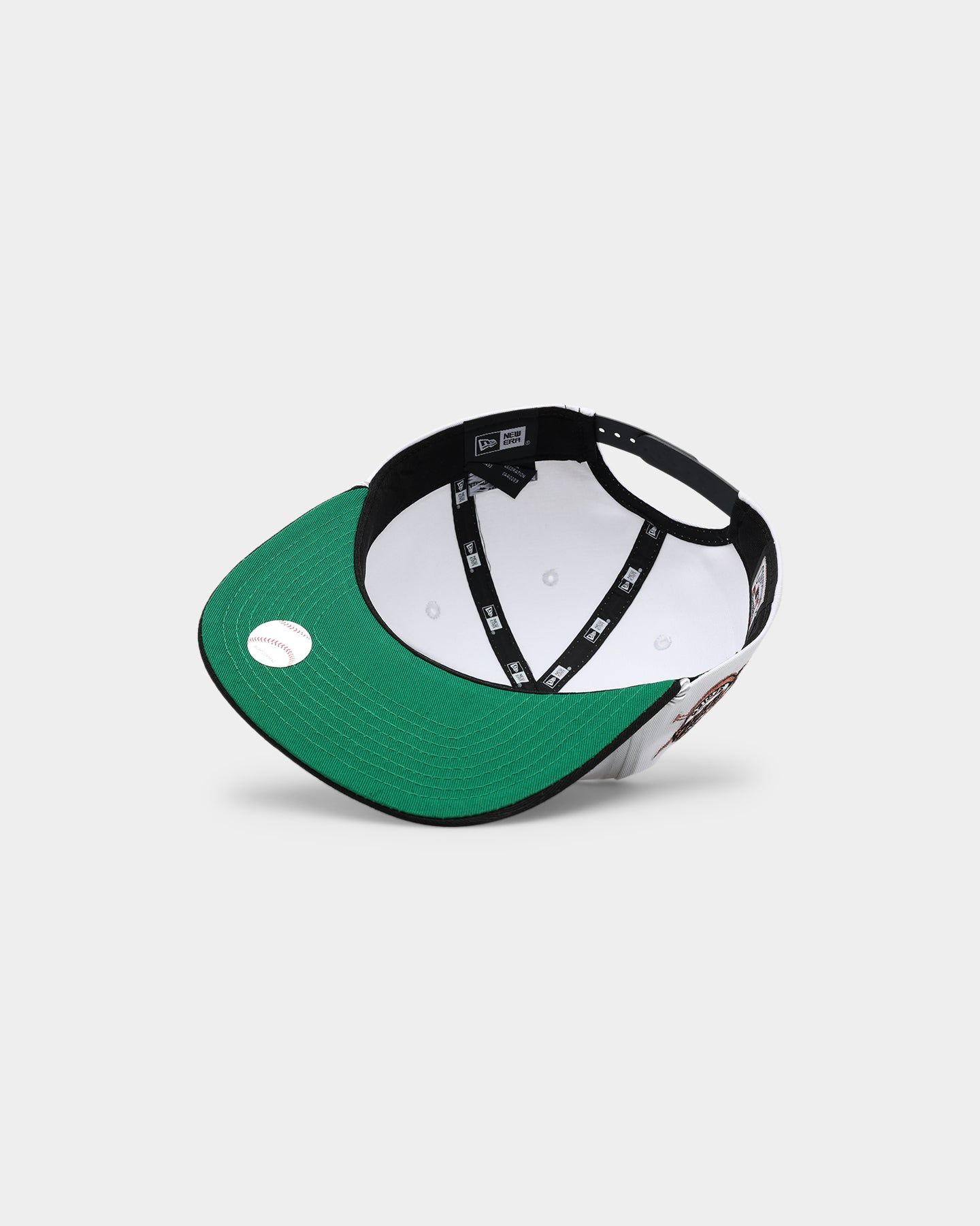 New Era New York Giants 2-Tone Golfer Snapback White/Black sold by Culture Kings product image thumbnail 6