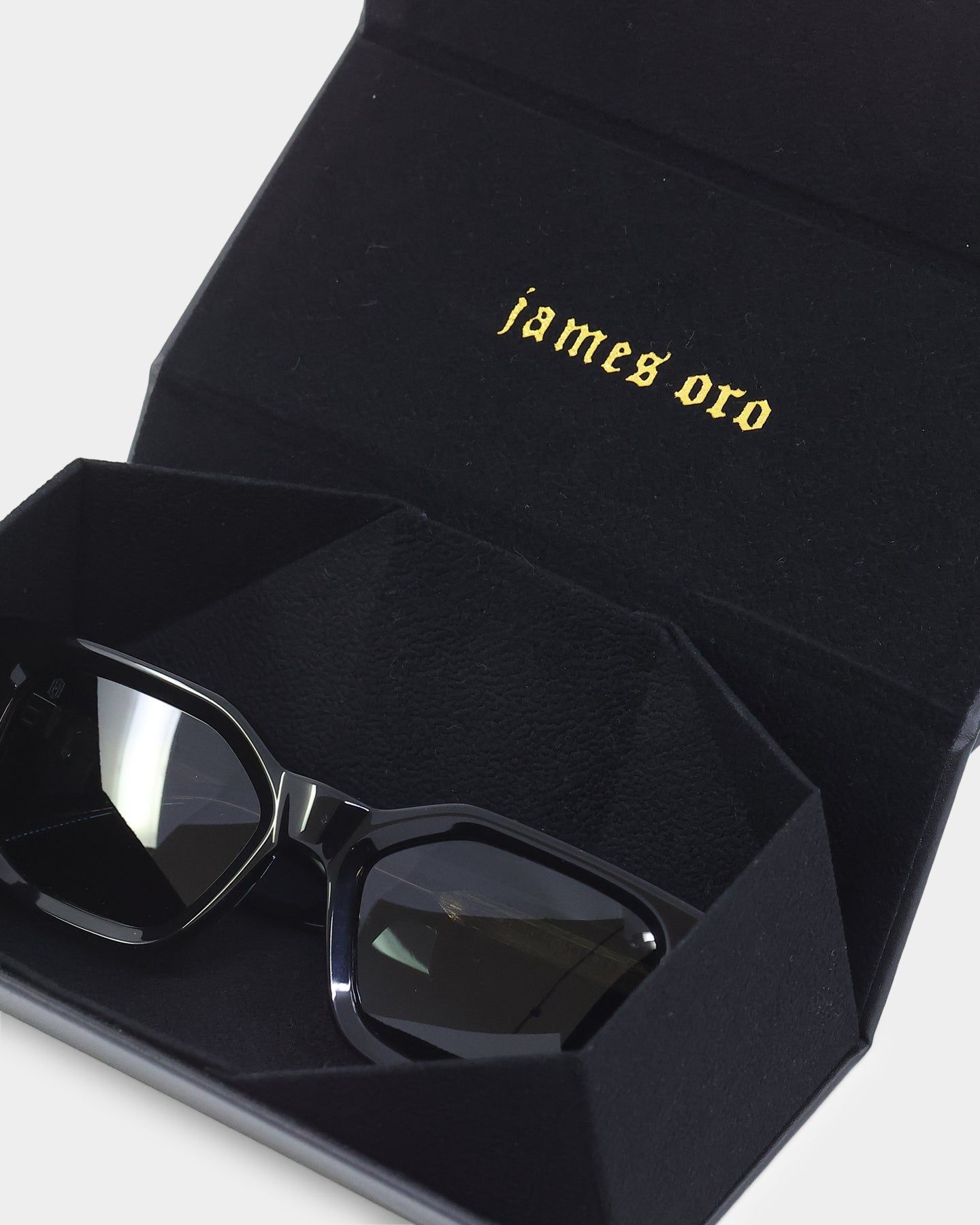 James Oro Black Hunnid$ II Clear/Gold sold by Culture Kings product image thumbnail 11