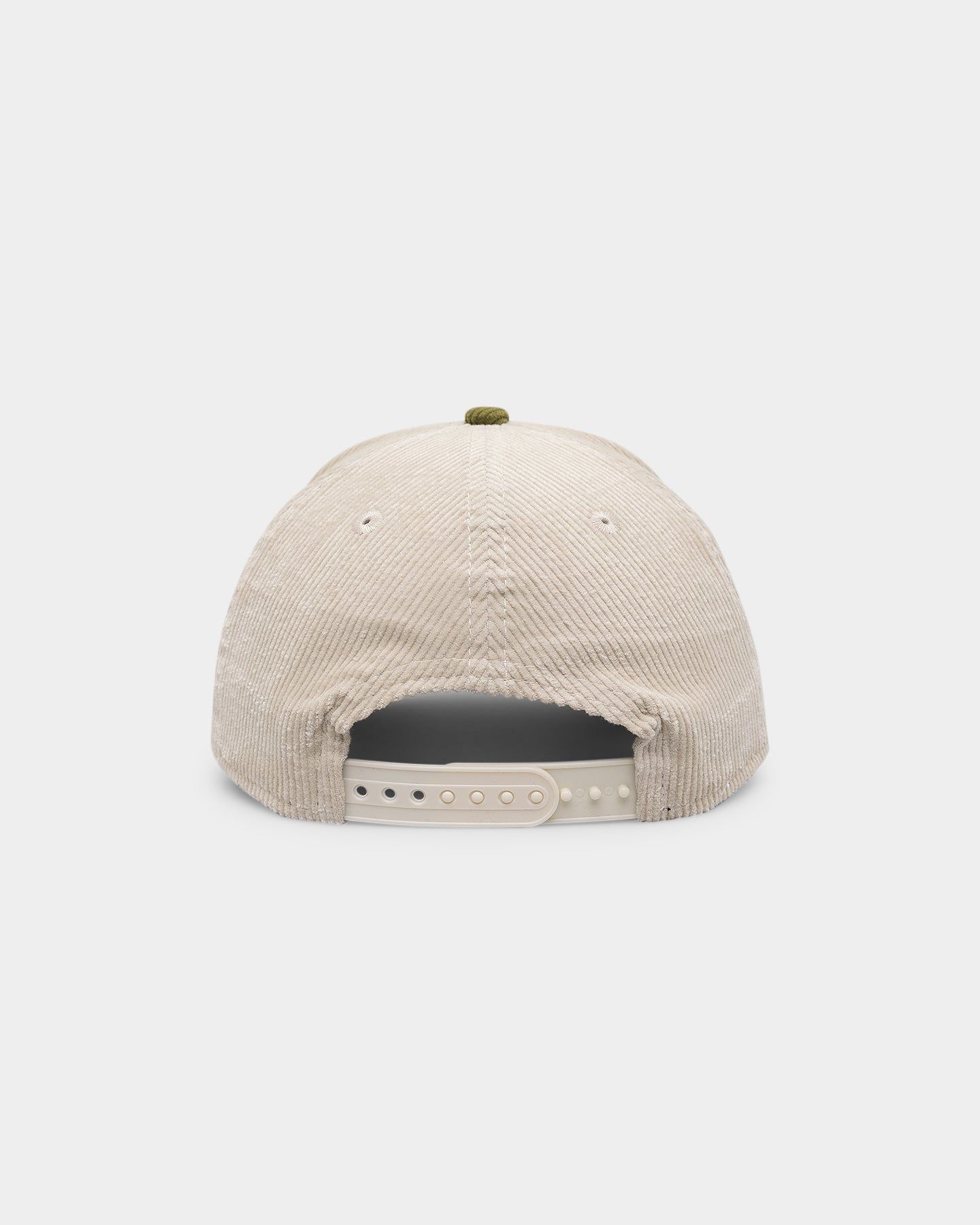 New Era Las Vegas Raiders 'Dusty Olive' Corduroy Golfer Snapback Green Med sold by Culture Kings product image thumbnail 2