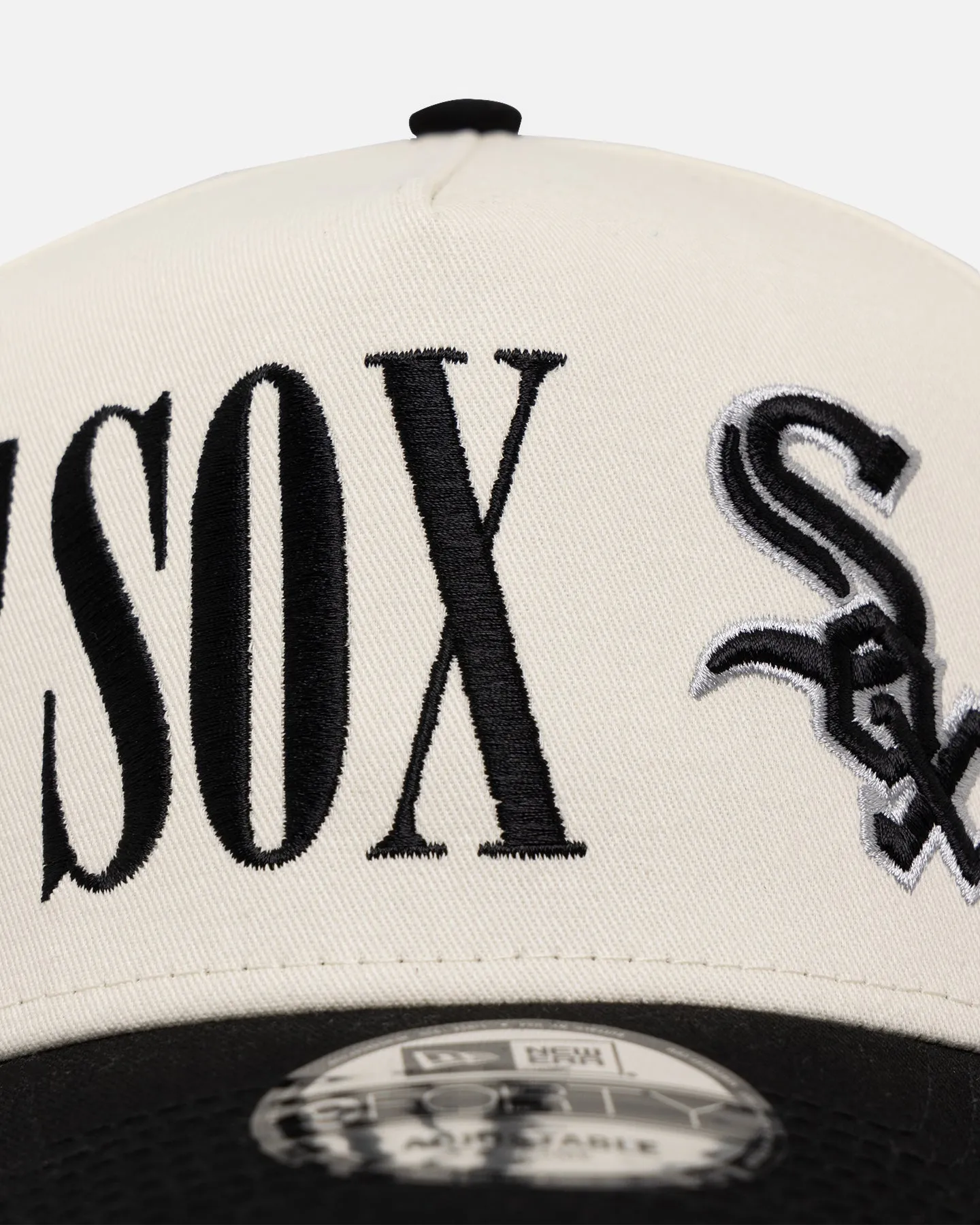 New Era Chicago White Sox 'Tall Text' 9FORTY A-Frame Snapback Chrome White/OTC sold by Culture Kings product image thumbnail 5