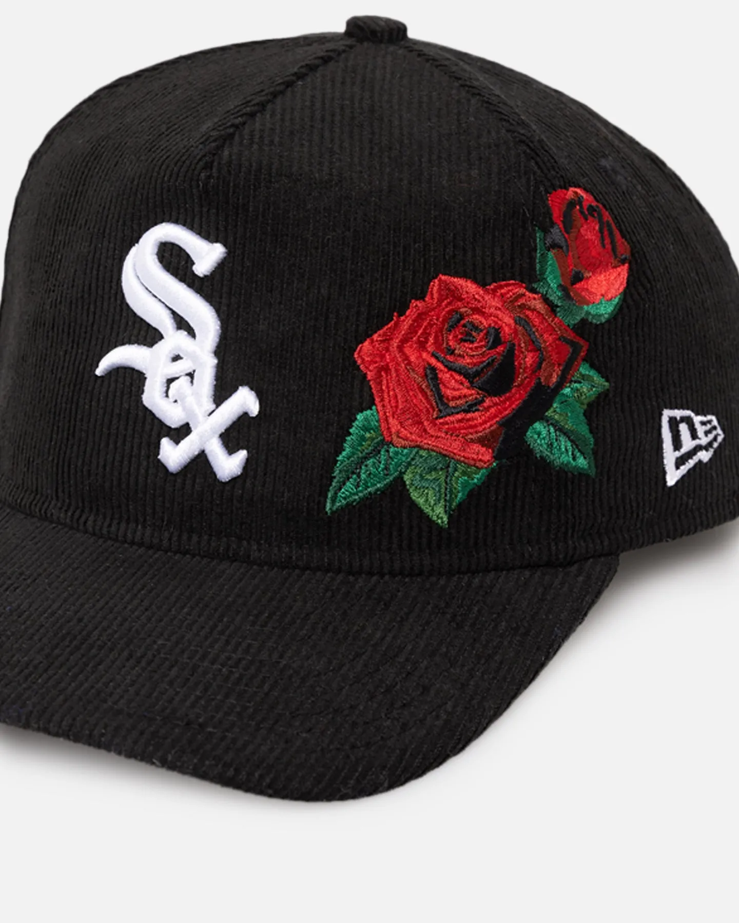 New Era Chicago White Sox 'Corduroy Roses' Golfer Pre-Curved Snapback Black Corduroy/White sold by Culture Kings product image thumbnail 2