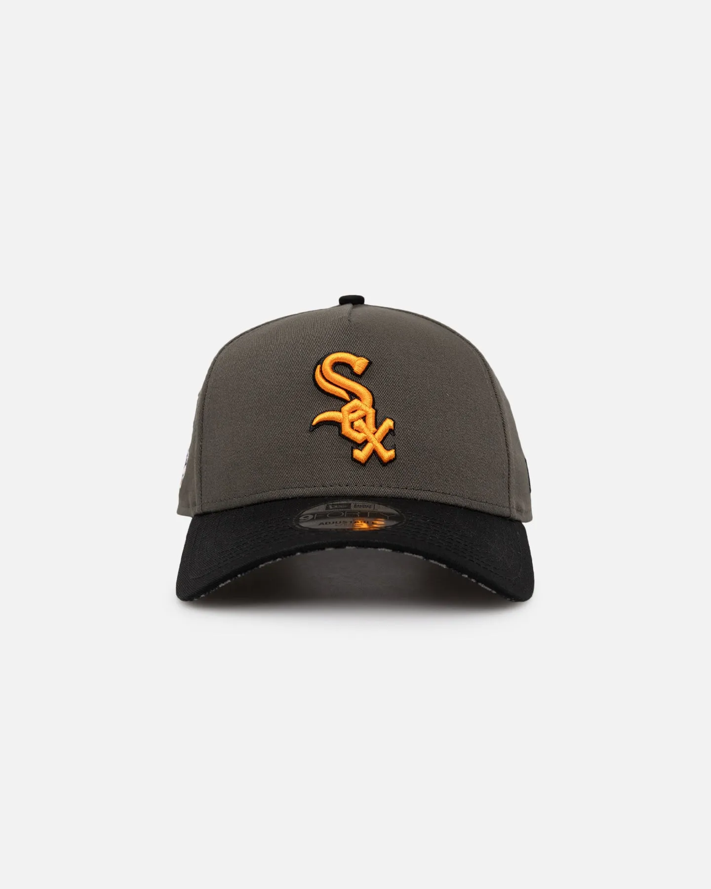 New Era Chicago White Sox 'Legendary Charcoal' 9FORTY A-Frame Snapback Charcoal/Black sold by Culture Kings product image thumbnail 2