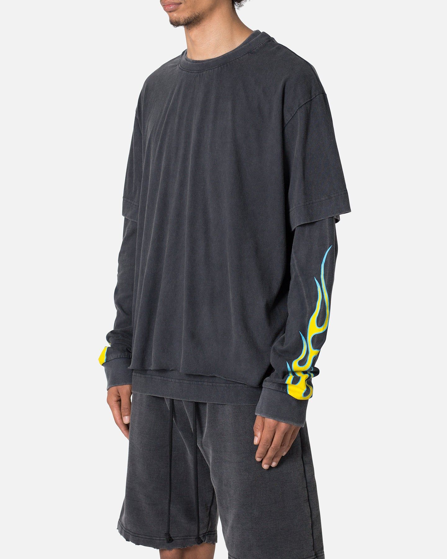 MNML Flame Double Layer Long Sleeve T-Shirt Black sold by Culture Kings product image thumbnail 4
