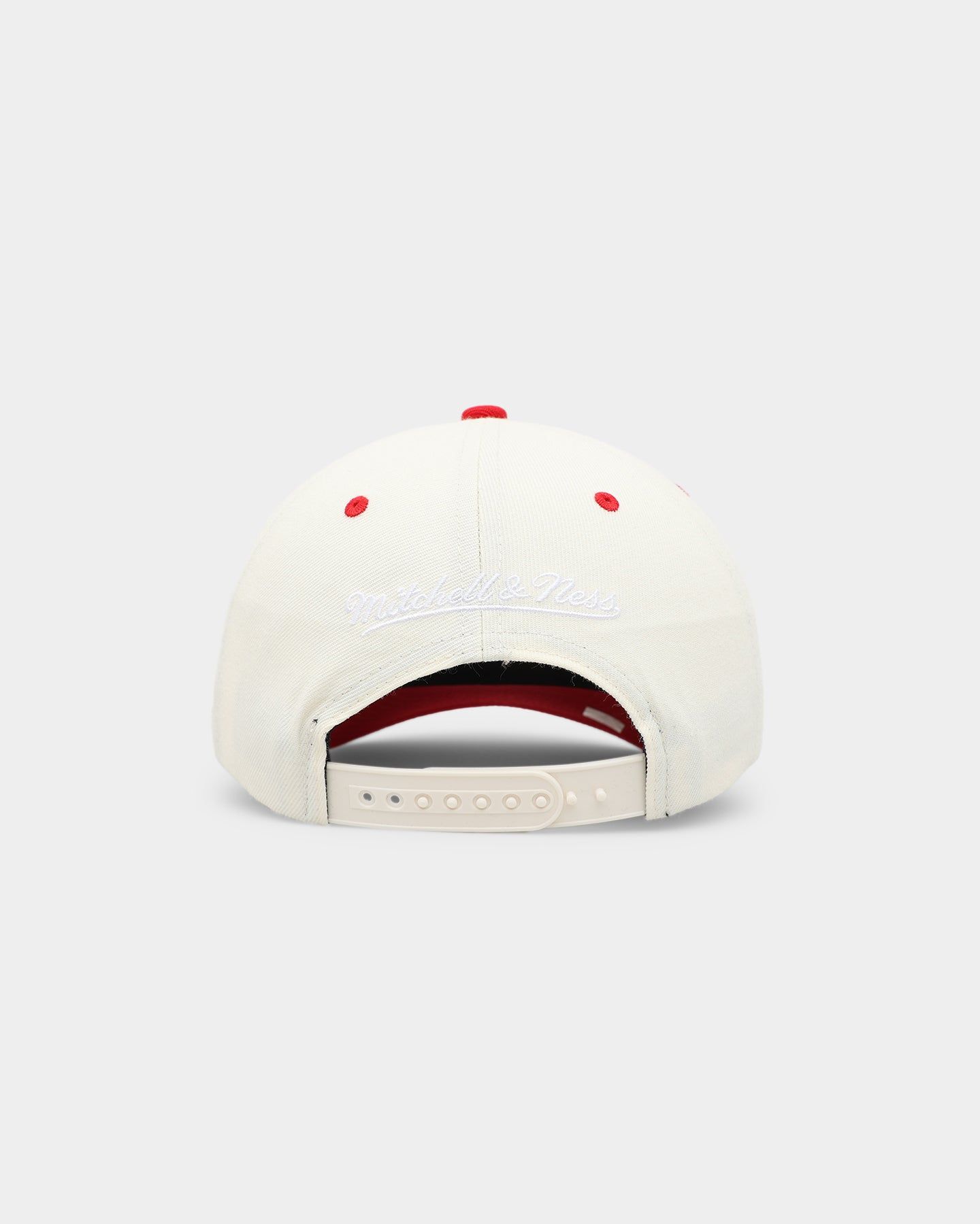 Mitchell & Ness Chicago Bulls Team Script OG Snapback Vintage Cream sold by Culture Kings product image thumbnail 2