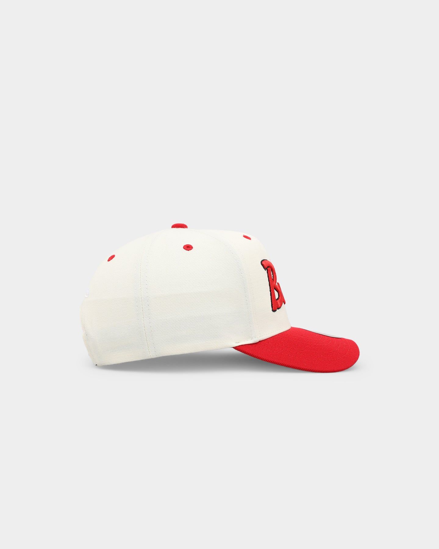 Mitchell & Ness Chicago Bulls Team Script OG Snapback Vintage Cream sold by Culture Kings product image thumbnail 3