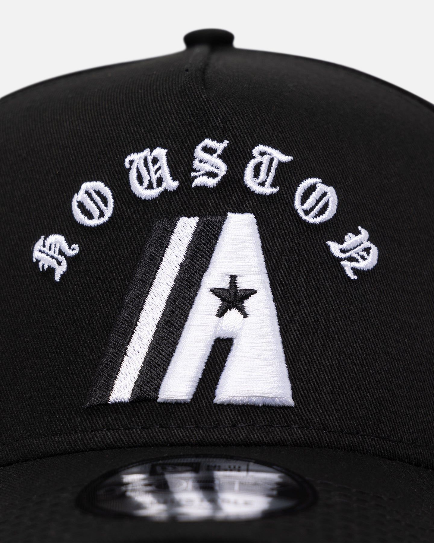 New Era Houston Astros 'Gothic Arch' 9FORTY A-Frame Snapback Black/White sold by Culture Kings product image thumbnail 5
