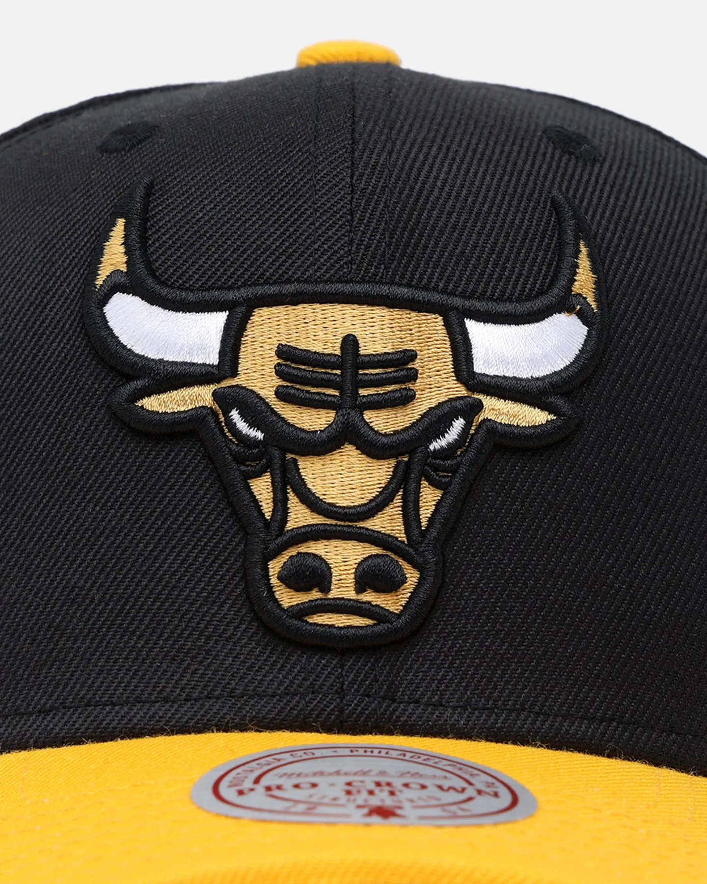 Mitchell & Ness Chicago Bulls "Enter The Dragon" Pro Crown Snapback Black/Ochre sold by Culture Kings product image thumbnail 5