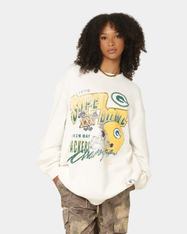 Mitchell & Ness Green Bay Packers Vintage Super Bowl Crewneck Vintage White sold by Culture Kings