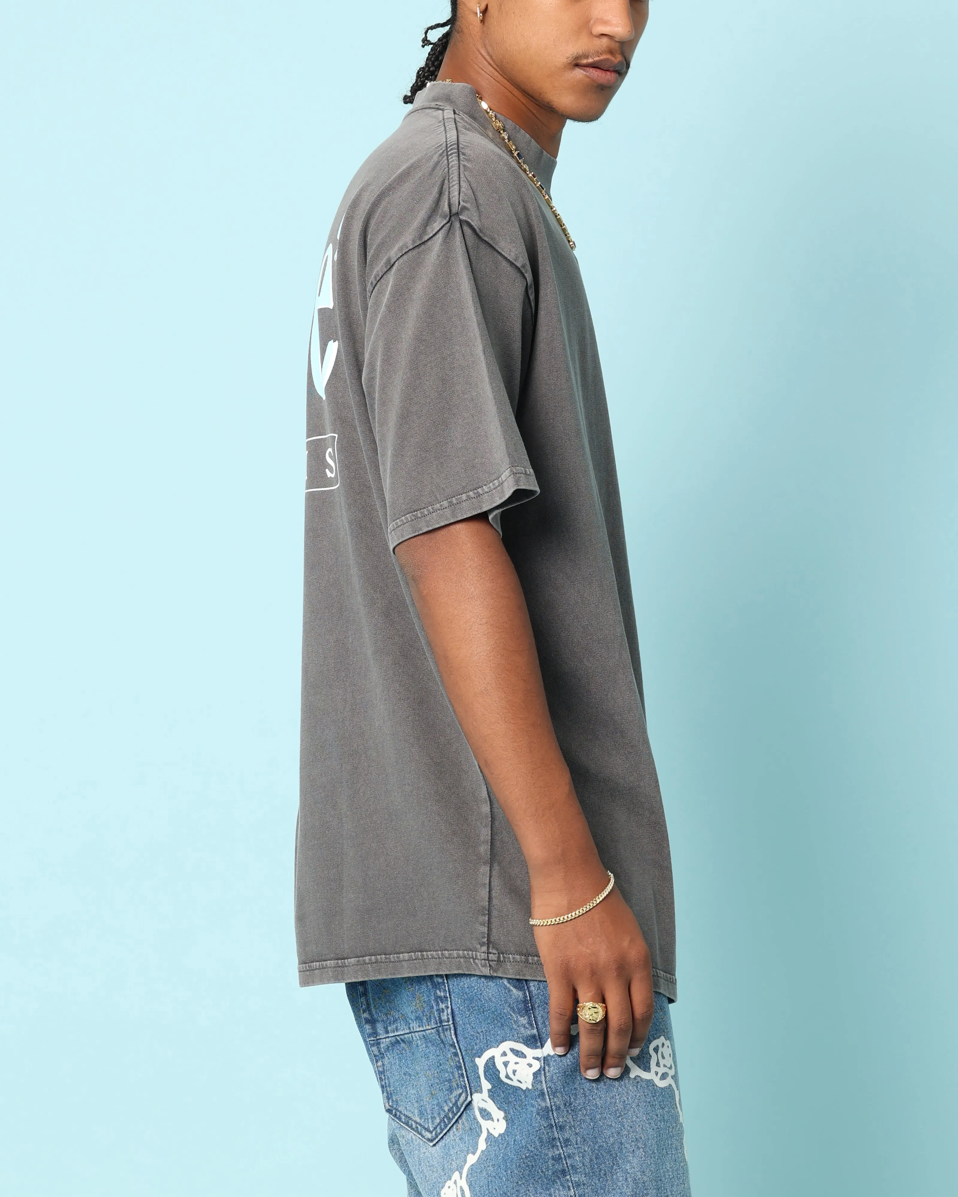 Carré Deli Oversized T-Shirt Washed Charcoal sold by Culture Kings product image thumbnail 3