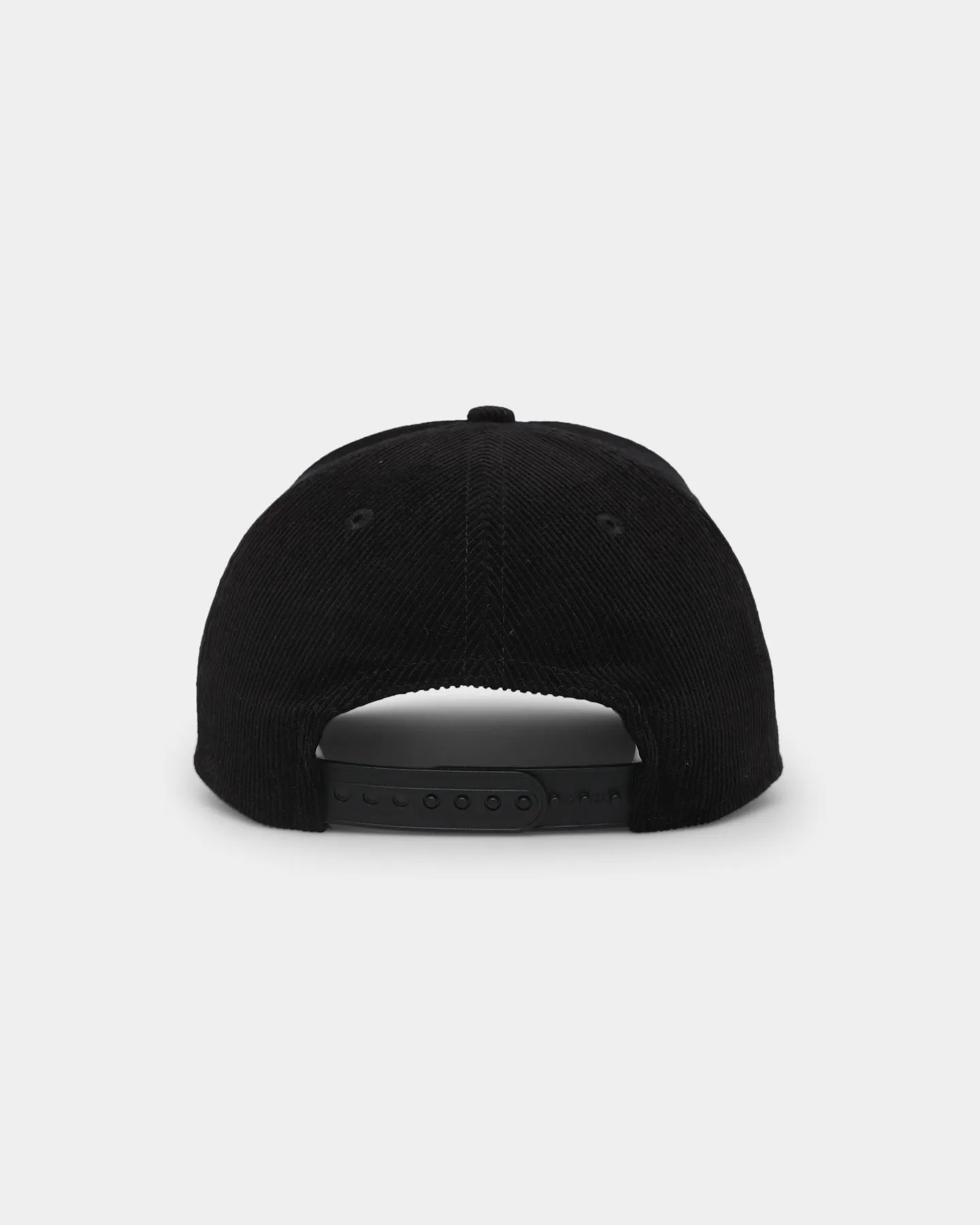 New Era Oakland Raiders 'Throwback Corduroy' Golfer Snapback Black sold by Culture Kings product image thumbnail 2