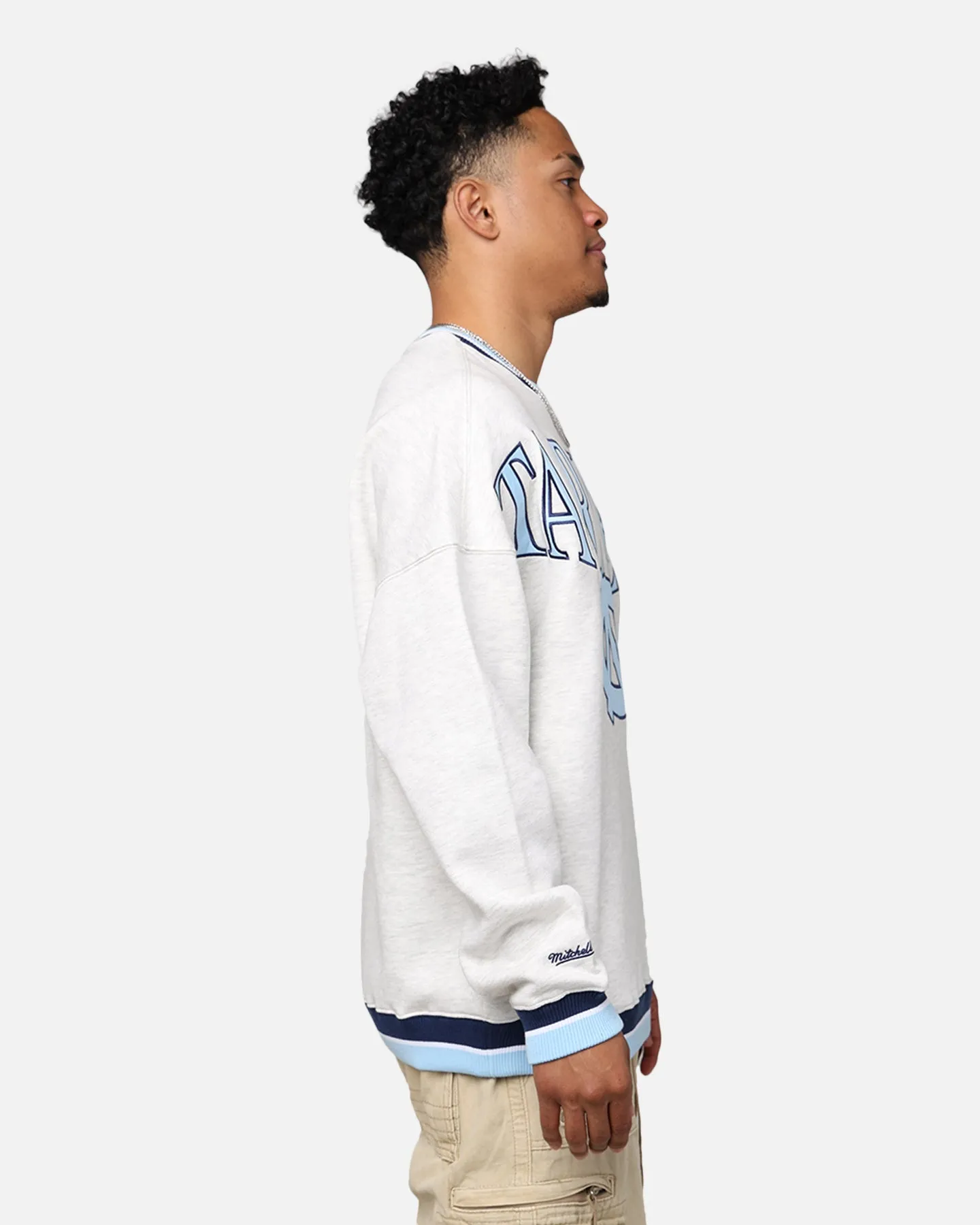 Mitchell & Ness North Carolina Tar Heels Shooting Crewneck Silver Marle sold by Culture Kings product image thumbnail 4