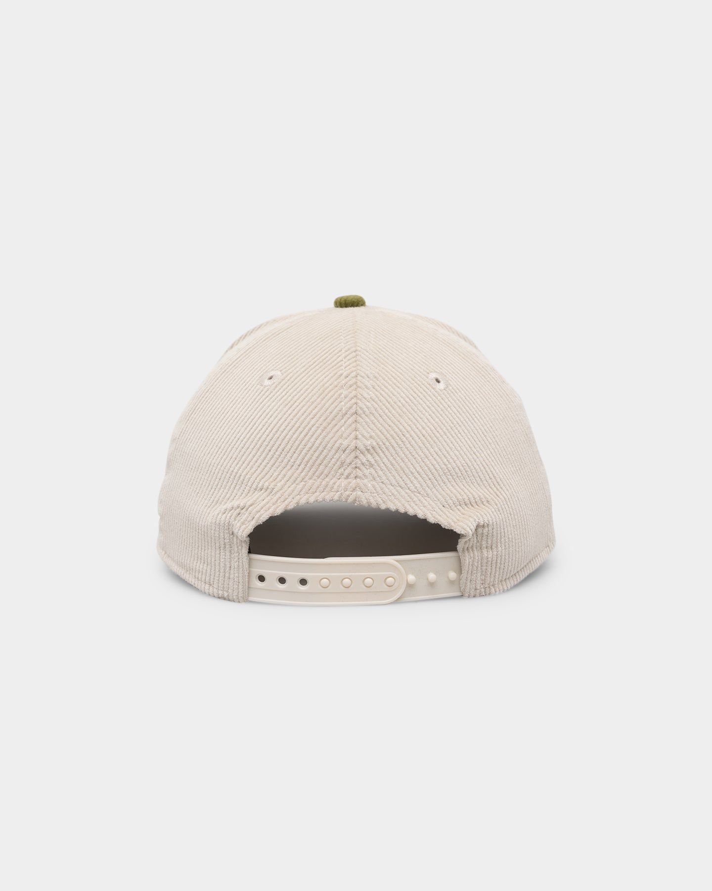 New Era New York Yankees 'Dusty Olive' Corduroy Golfer Snapback Green Med sold by Culture Kings product image thumbnail 2