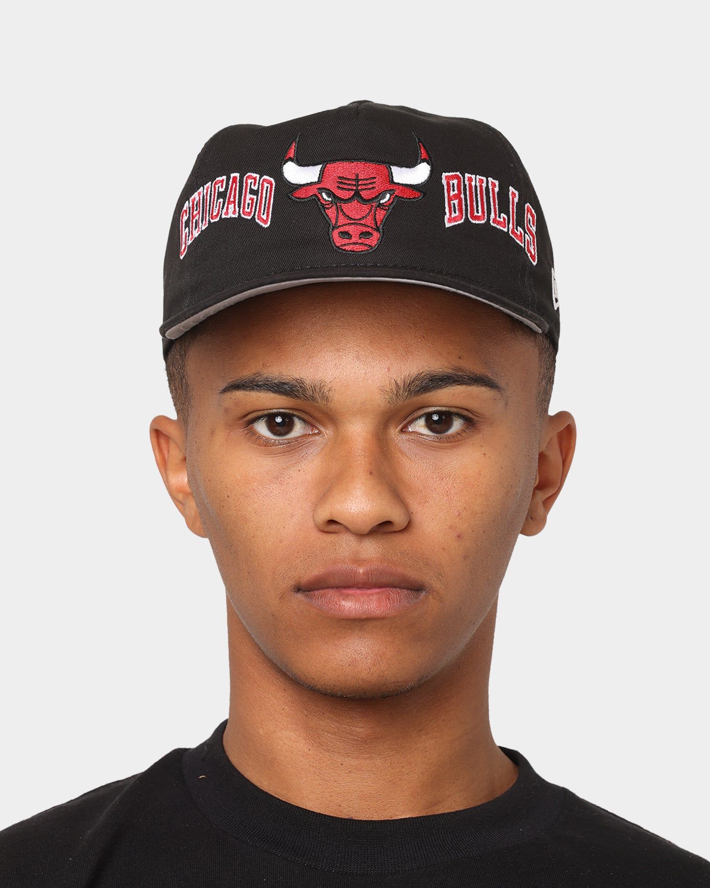 New Era Chicago Bulls 'Shadow Team Logo' Old Golfer Snapback Original Team Colour sold by Culture Kings product image thumbnail 2