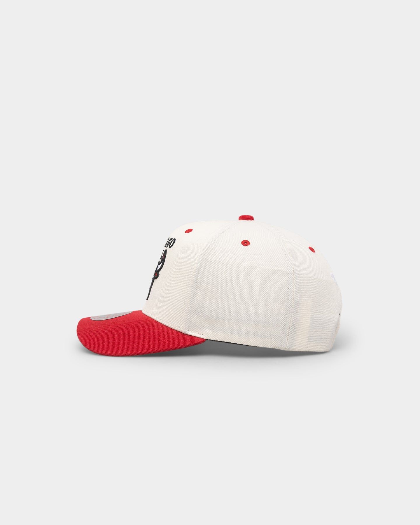 Mitchell & Ness Chicago Bulls Go Team Go OG Snapback Vintage Cream sold by Culture Kings product image thumbnail 4