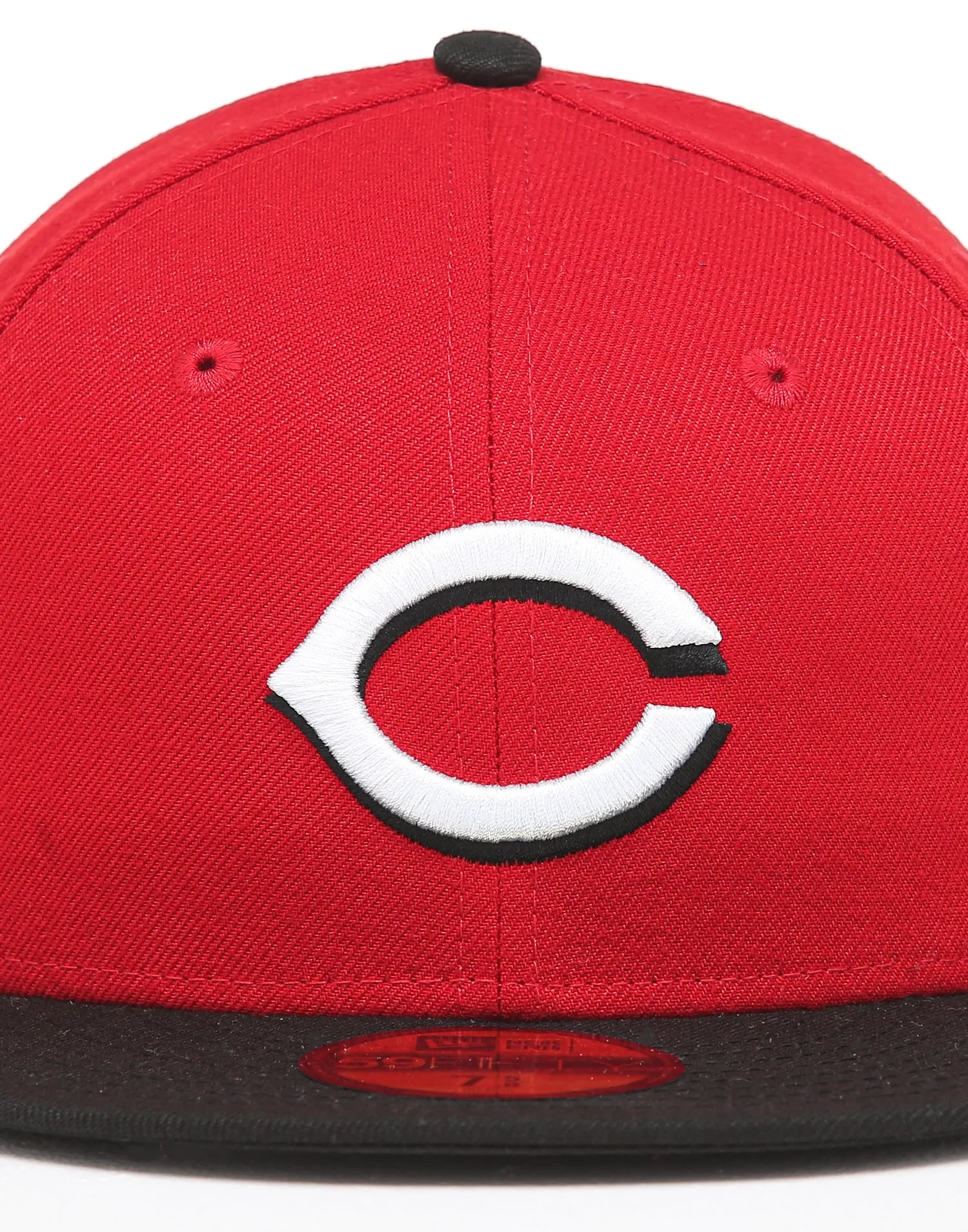 New Era Cincinnati Reds 59FIFTY ROAD Fitted Red/OTC sold by Culture Kings product image thumbnail 2