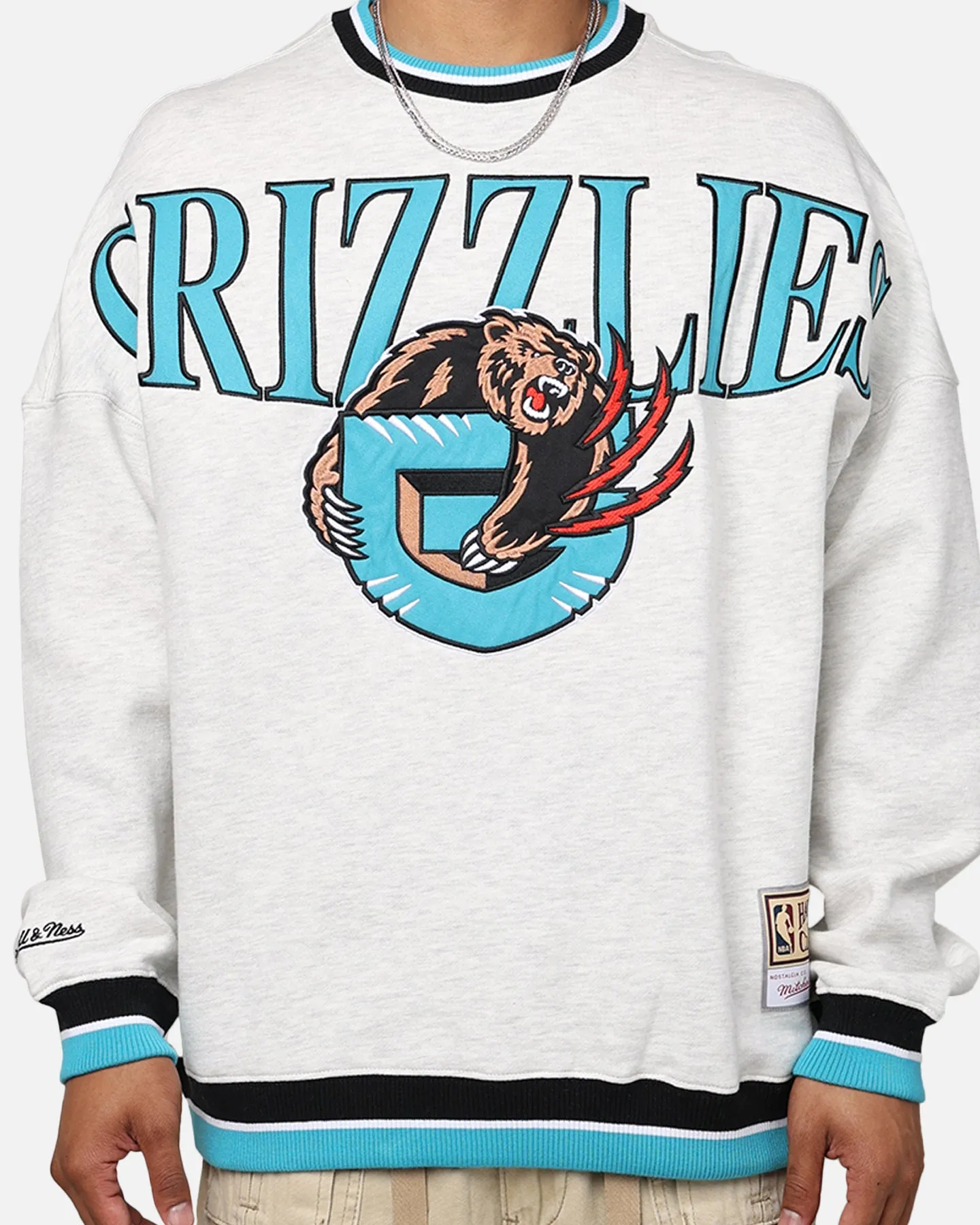 Mitchell & Ness Memphis Grizzlies Shooting Crewneck Silver Marle sold by Culture Kings product image thumbnail 2