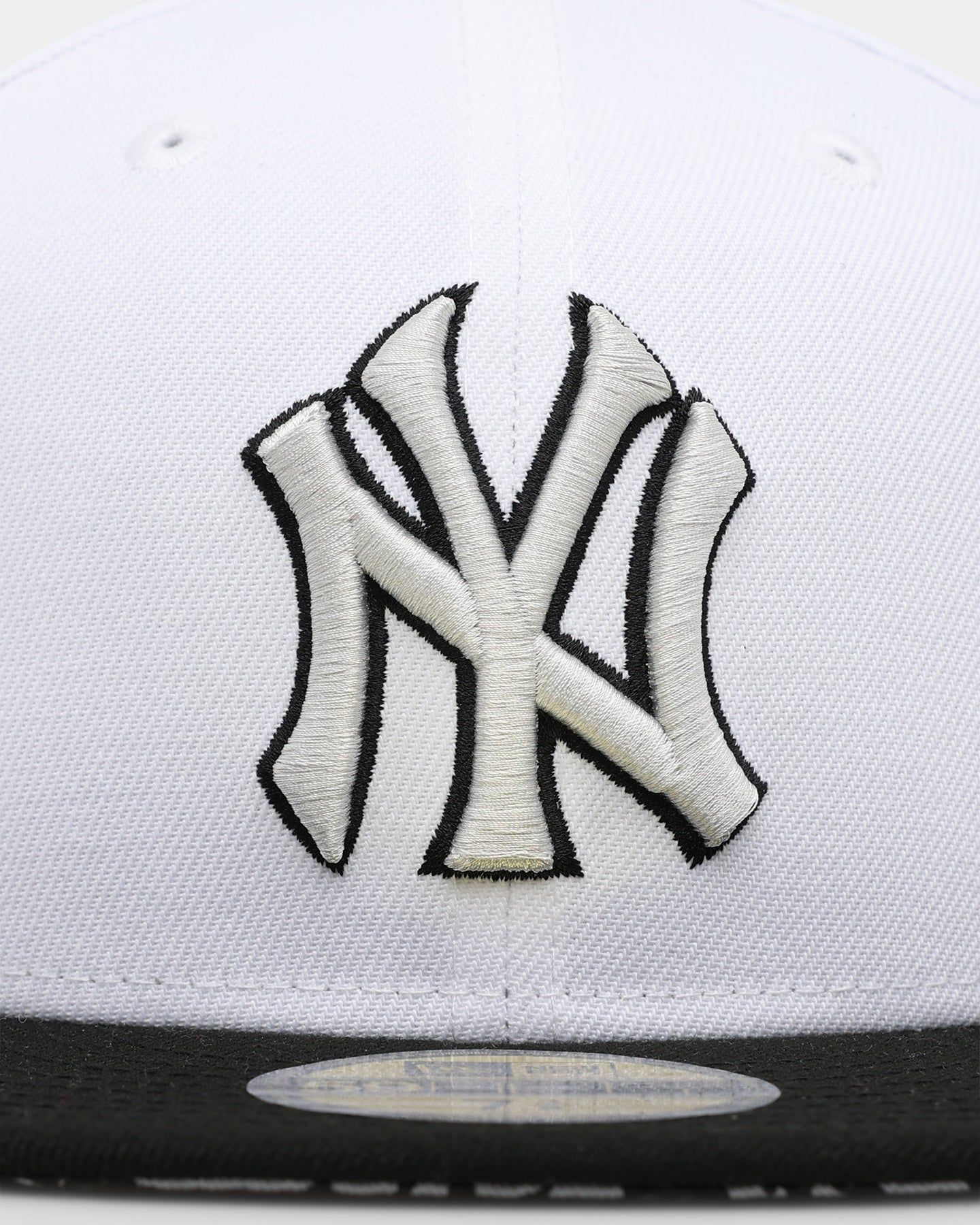 New Era New York Yankees 'Cement Grey' 59FIFTY Fitted White sold by Culture Kings product image thumbnail 5