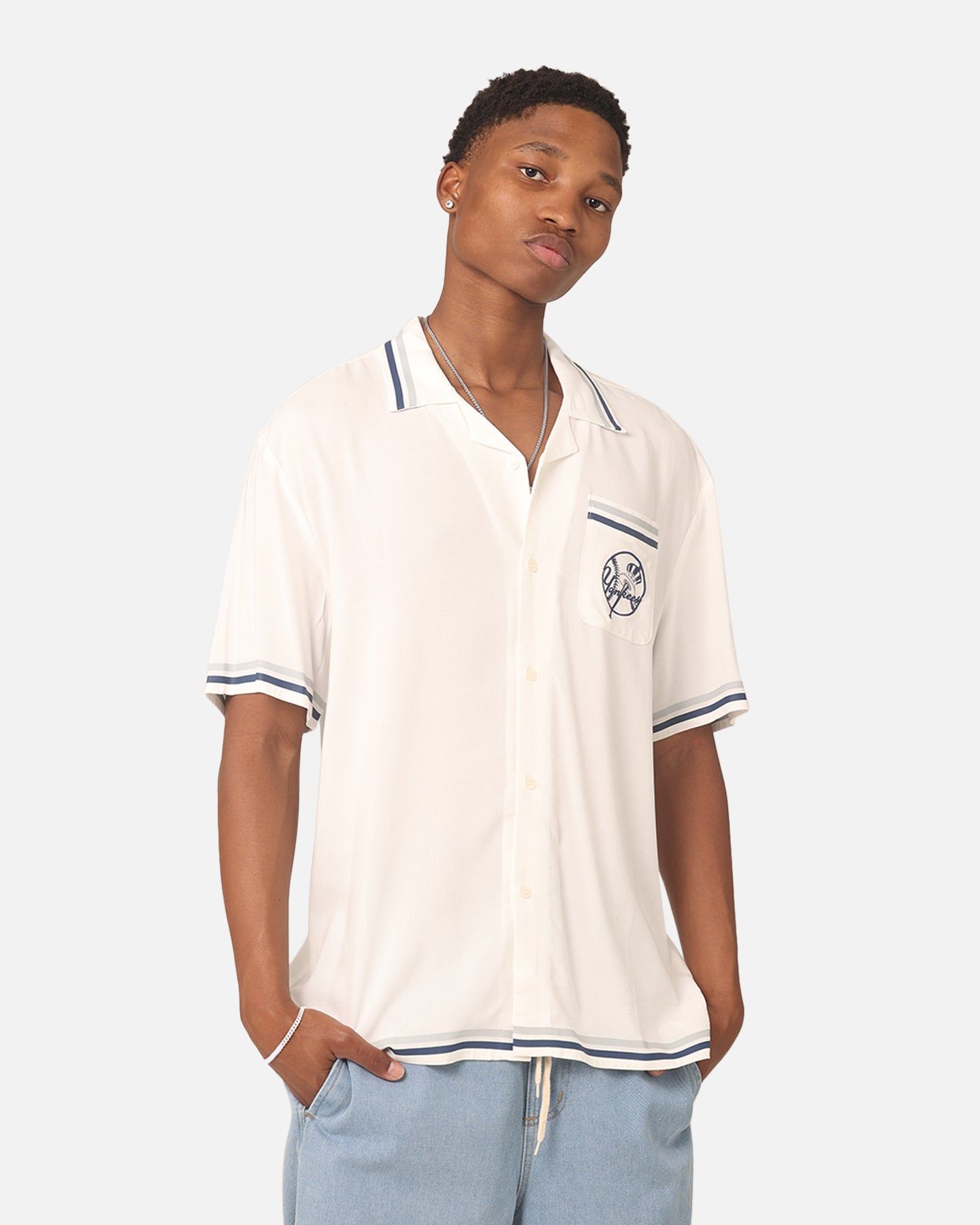 Majestic Athletic New York Yankees MLB Team Shirt Vintage White sold by Culture Kings product image thumbnail 2