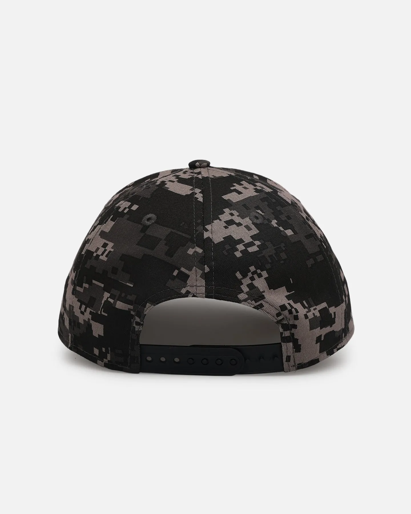 New Era Atlanta Braves 'Black Digi Camo' 9FORTY A-Frame Snapback Black/Grey sold by Culture Kings product image thumbnail 2
