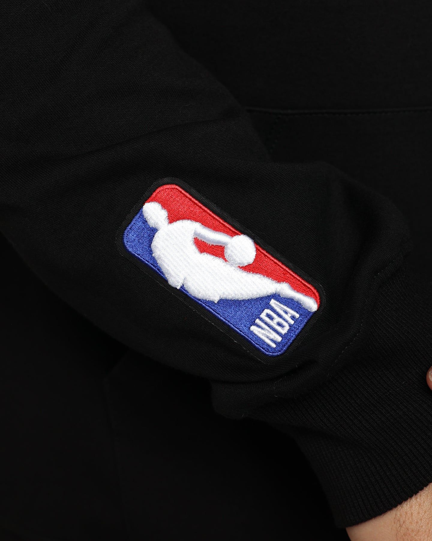 Pro Standard Los Angeles Lakers Roses Hoodie Black sold by Culture Kings product image thumbnail 12