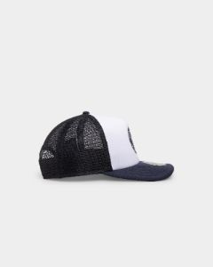 New Era New York Yankees Golfer Trucker Snapback White/Navy sold by Culture Kings