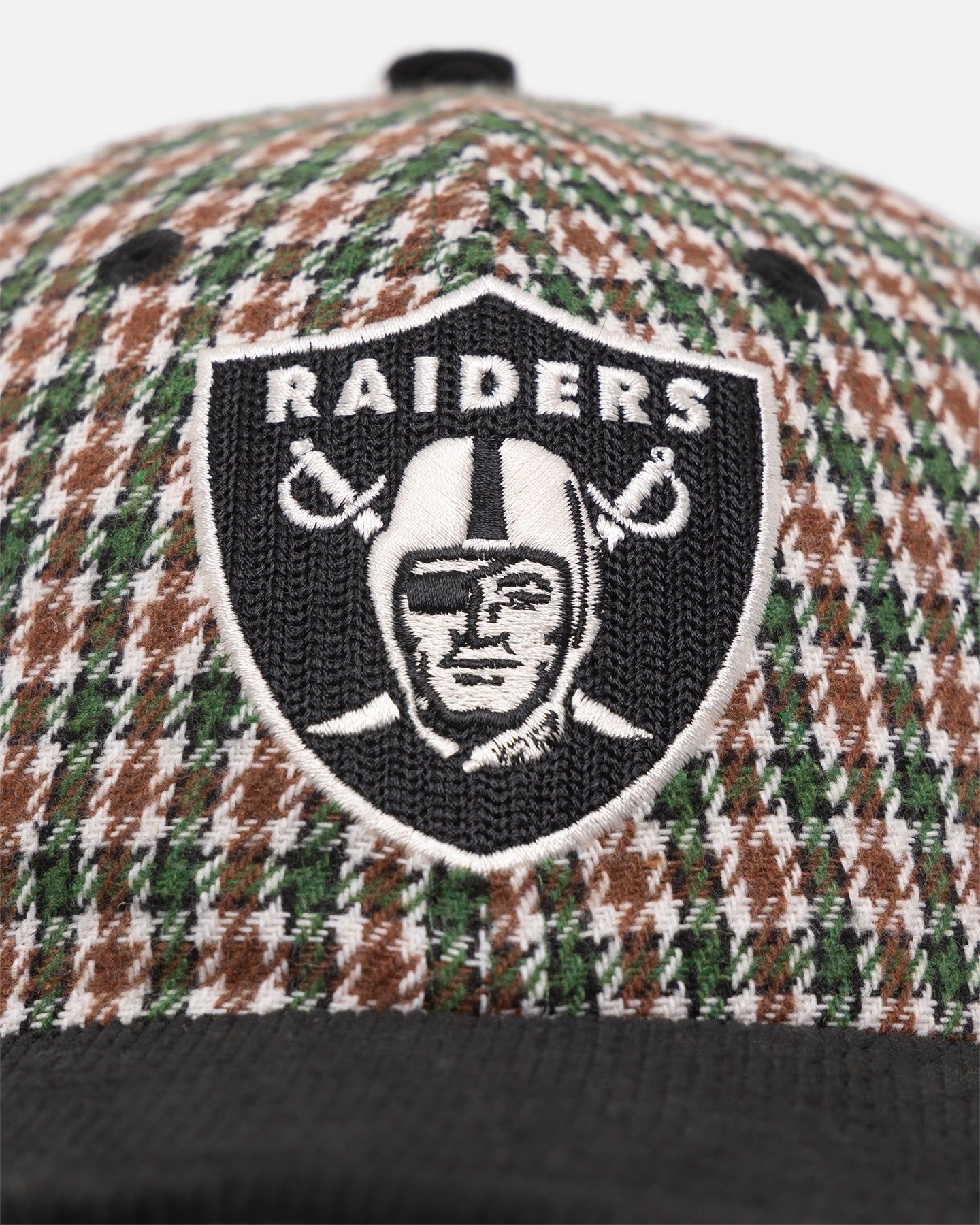 New Era Las Vegas Raiders 9FIFTY Retro Crown Strapback Black Cord sold by Culture Kings product image thumbnail 5