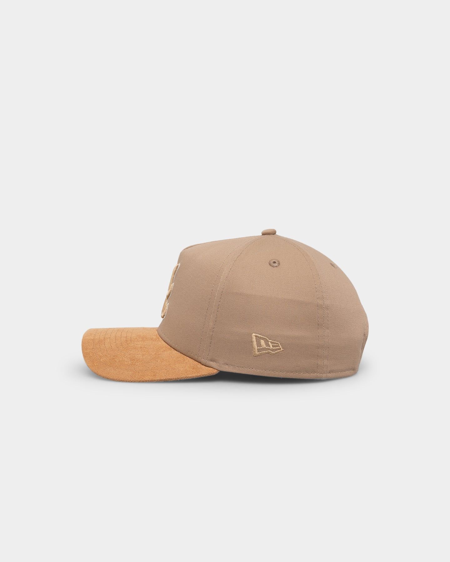 New Era Atlanta Braves 'Desert Suede' 9FORTY A-Frame Snapback Camel/Wheat sold by Culture Kings product image thumbnail 4
