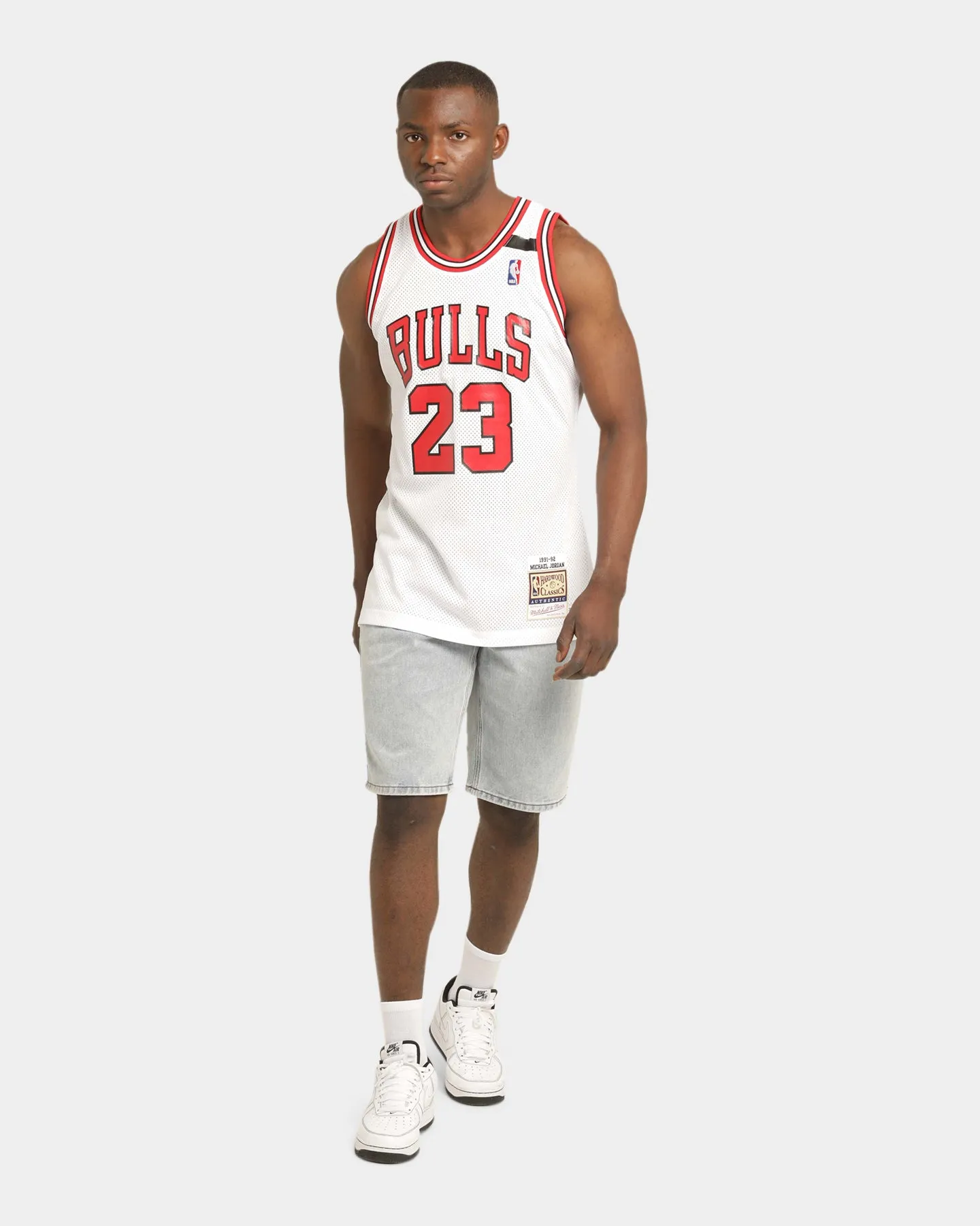 Mitchell & Ness Chicago Bulls Michael Jordan '91-'92 #23 Home Game Authentic Jersey White sold by Culture Kings product image thumbnail 3
