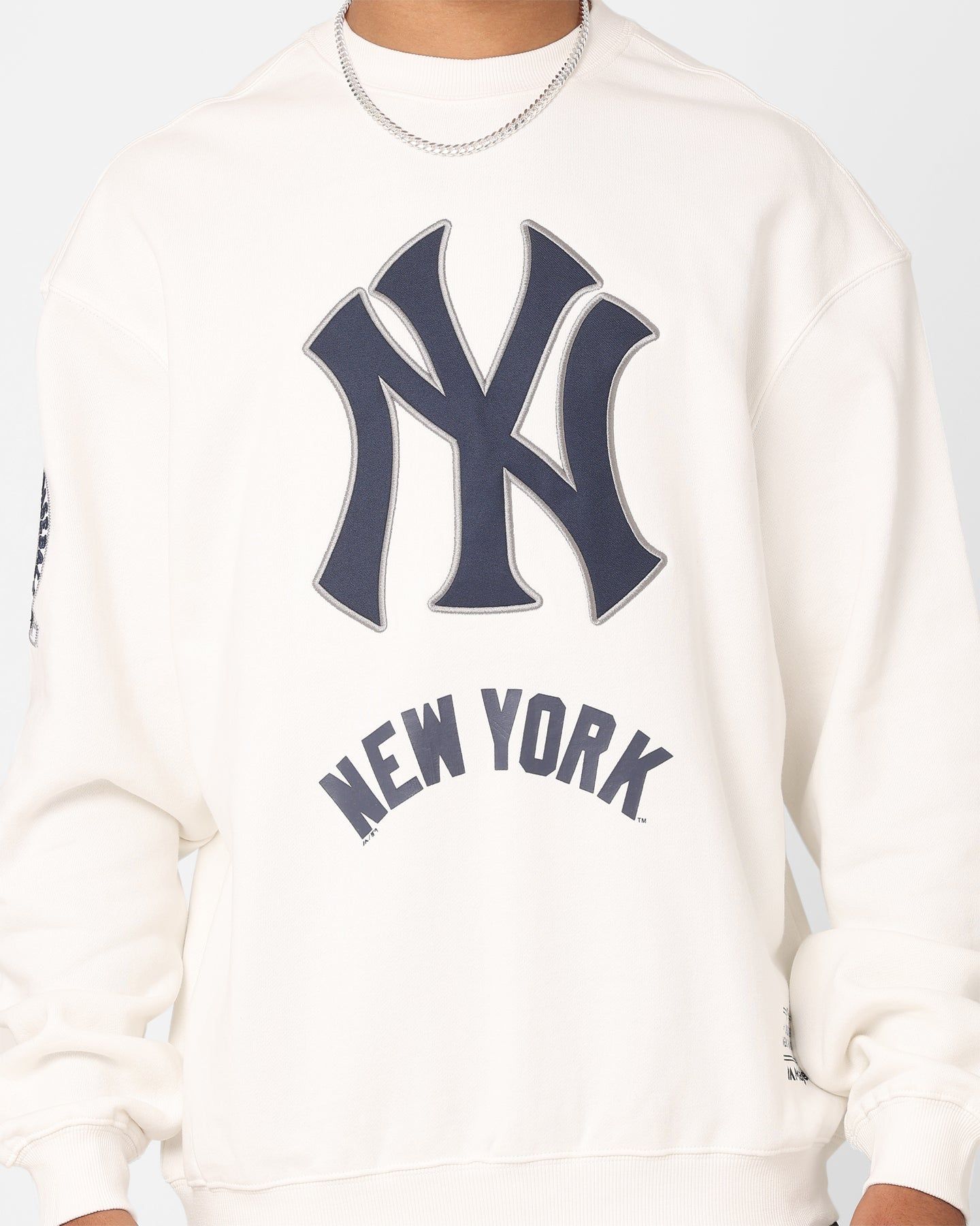 Majestic Athletic New York Yankees Athletic Logo Crewneck Vintage White sold by Culture Kings product image thumbnail 3
