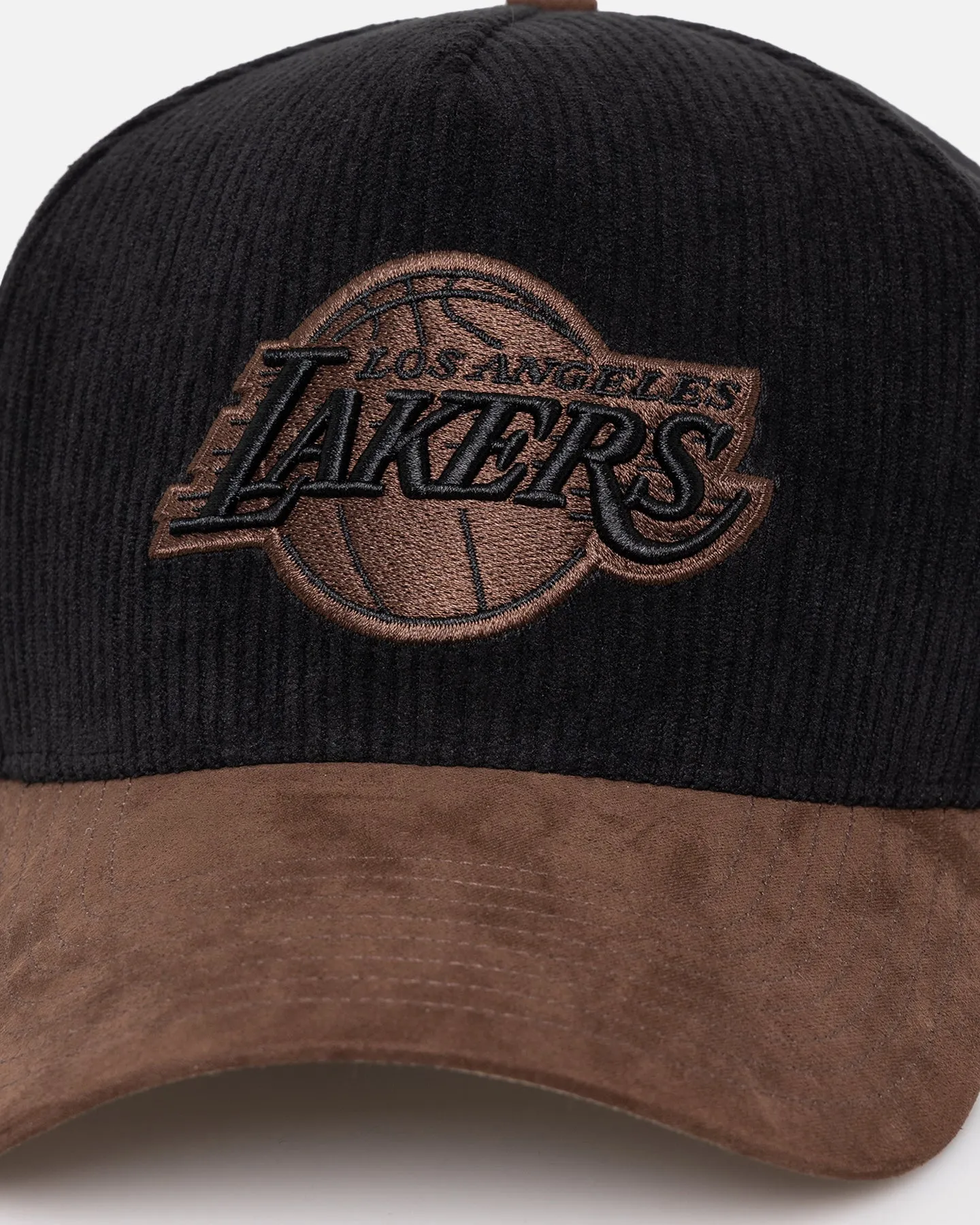 47 Brand Los Angeles Lakers 'Black Barren' 47 Offside DT Snapback Black sold by Culture Kings product image thumbnail 2
