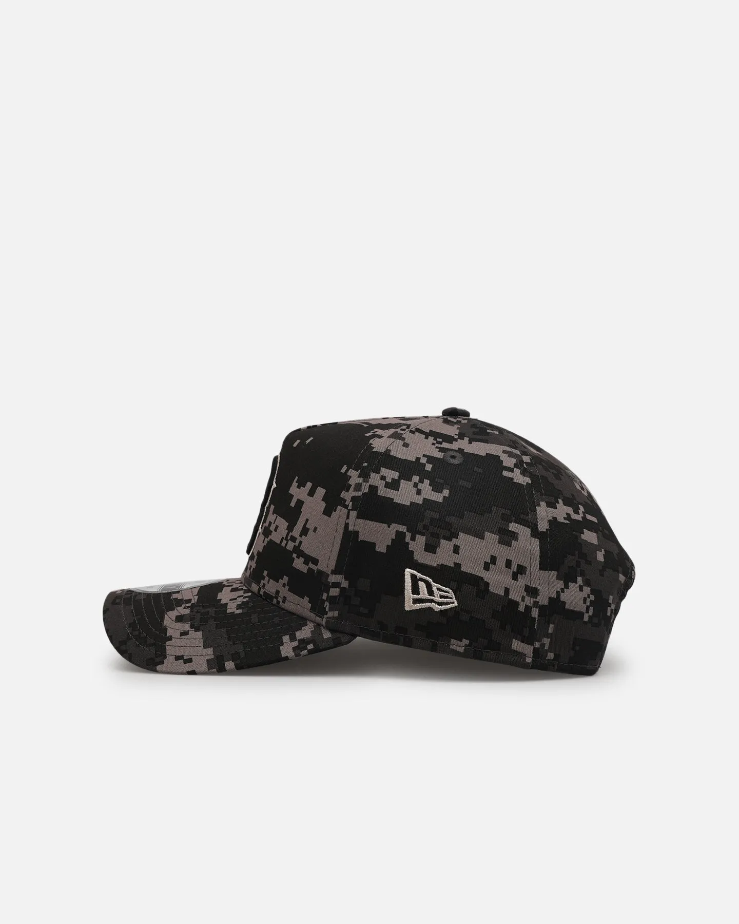 New Era Boston Red Sox 'Black Digi Camo' 9FORTY A-Frame Snapback Black/Grey sold by Culture Kings product image thumbnail 4