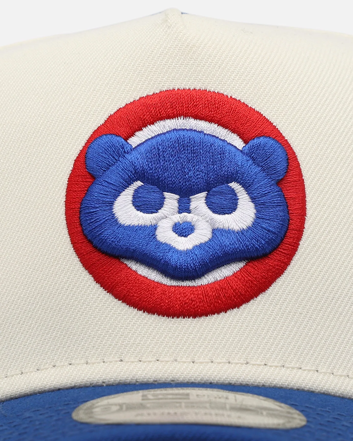 New Era Chicago Cubs 'Team Color Visor' 9FORTY A-Frame Snapback Chrome sold by Culture Kings product image thumbnail 5