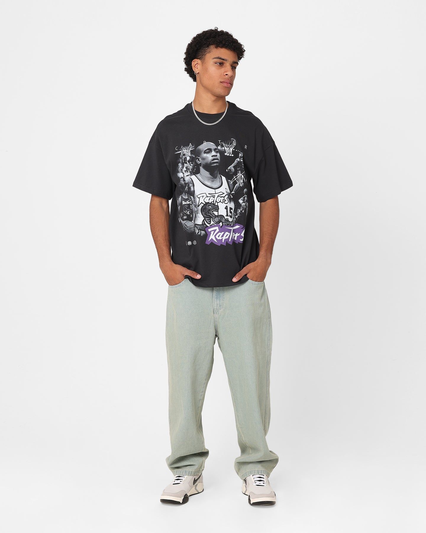 Mitchell & Ness Toronto Raptors Vince Carter Player Photo T-Shirt Faded Black sold by Culture Kings product image thumbnail 2