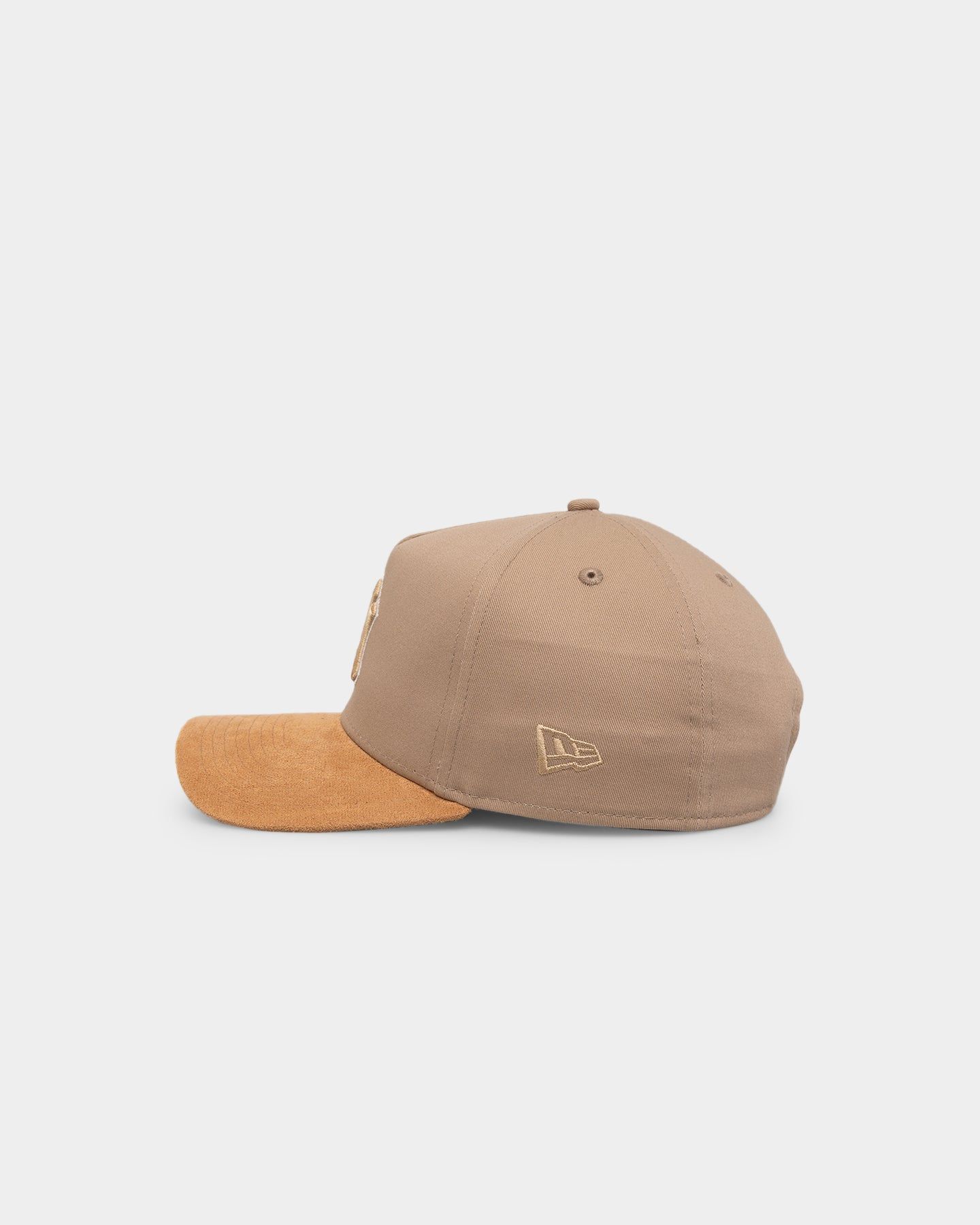 New Era New York Yankees 'Desert Suede' 9FORTY A-Frame Snapback Camel/Wheat sold by Culture Kings product image thumbnail 4