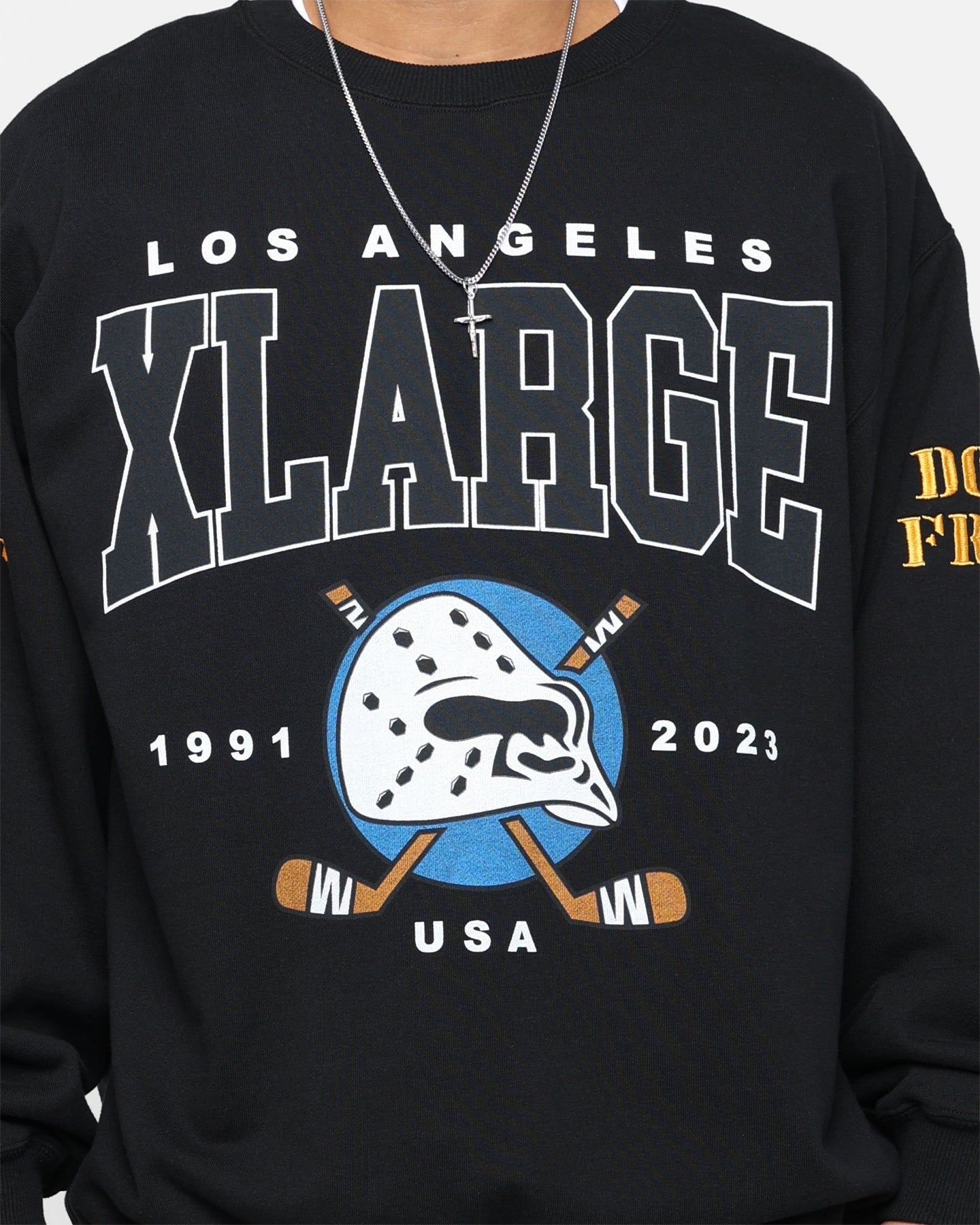 X-Large Hockey Crewneck Sweatshirt Black sold by Culture Kings product image thumbnail 3