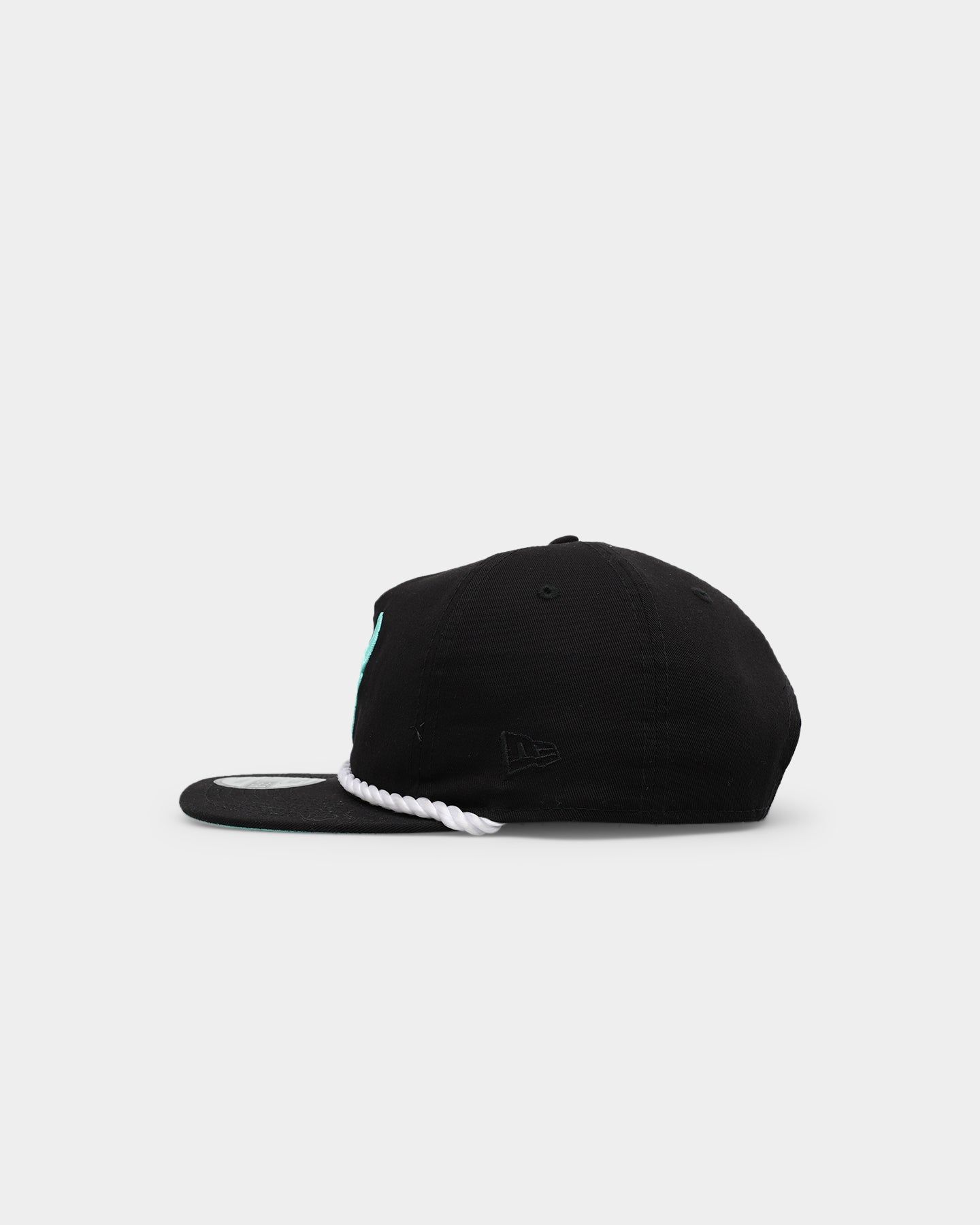 New Era Chicago Bulls 'Black Cool Mint Golfer Collection' Golfer Snapback Black/Mint sold by Culture Kings product image thumbnail 4