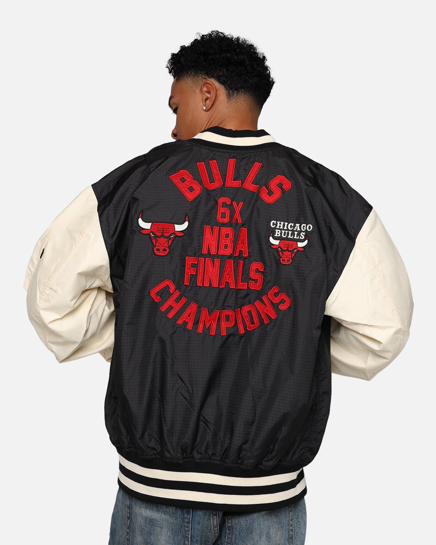New Era X Alpha Industries Chicago Bulls L-2B Bomber Jacket Black sold by Culture Kings product image thumbnail 2