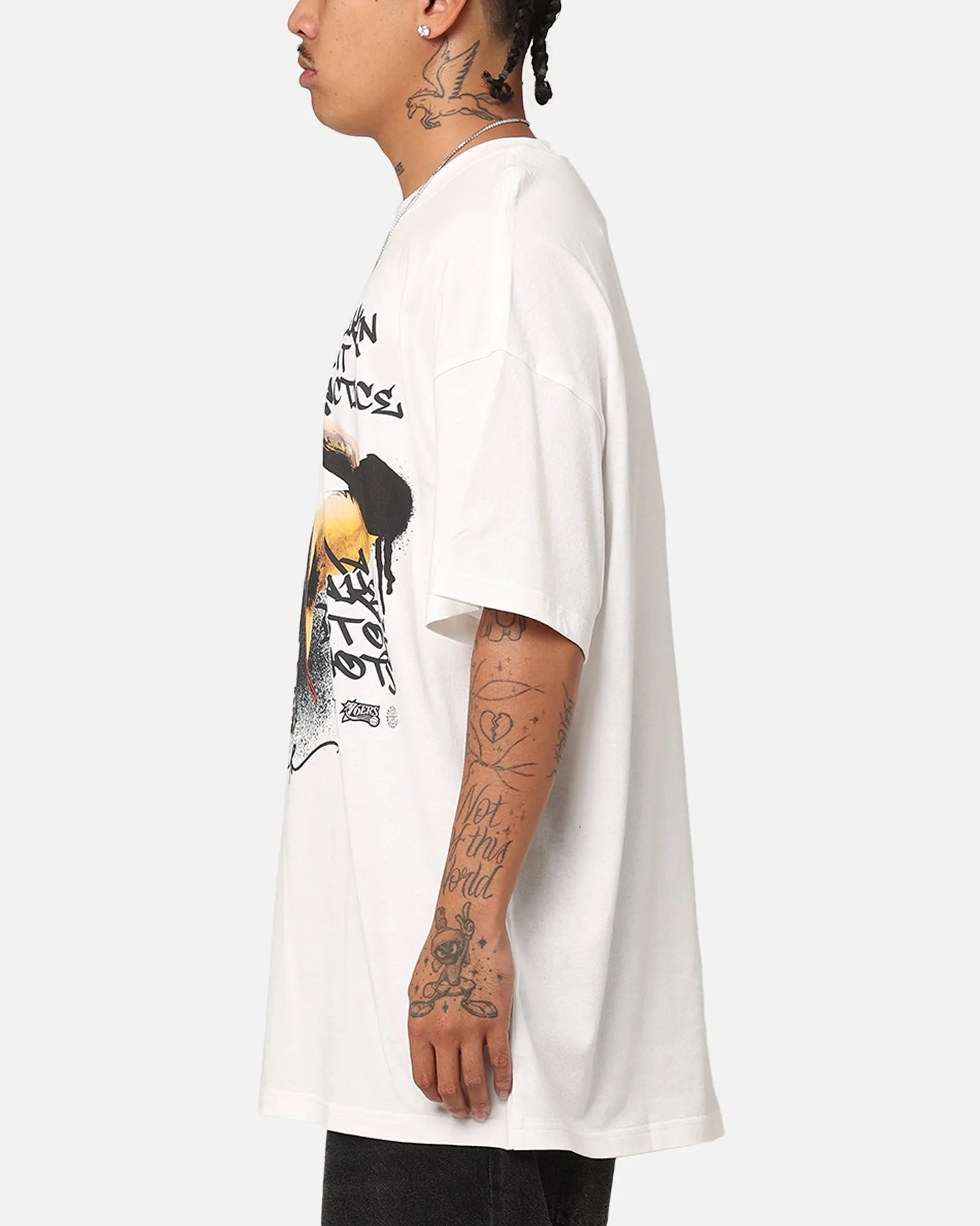 Mitchell & Ness Philadelphia 76ers Allen Iverson We Talkin T-Shirt Vintage White sold by Culture Kings product image thumbnail 5