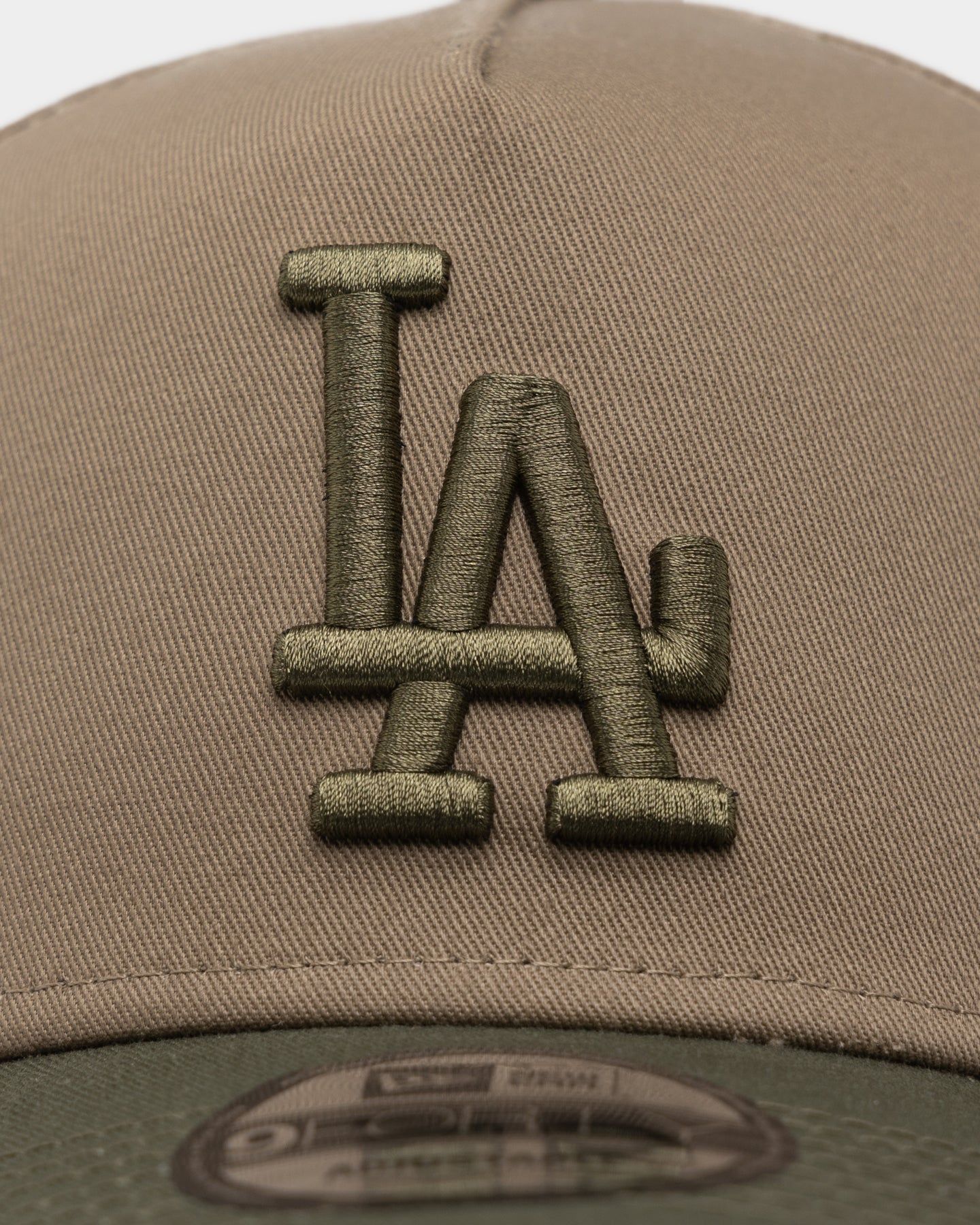 New Era Los Angeles Dodgers Q223 9FORTY A-Frame Surplus Snapback Beige/Khaki sold by Culture Kings product image thumbnail 5