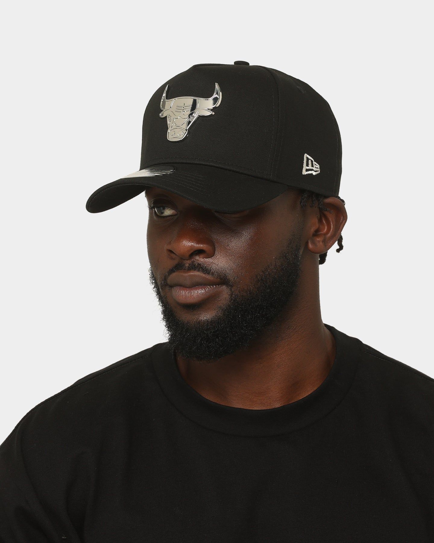 New Era Chicago Bulls 'Metal Badge' 9FORTY K-Frame Snapback Black/Silver sold by Culture Kings product image thumbnail 2