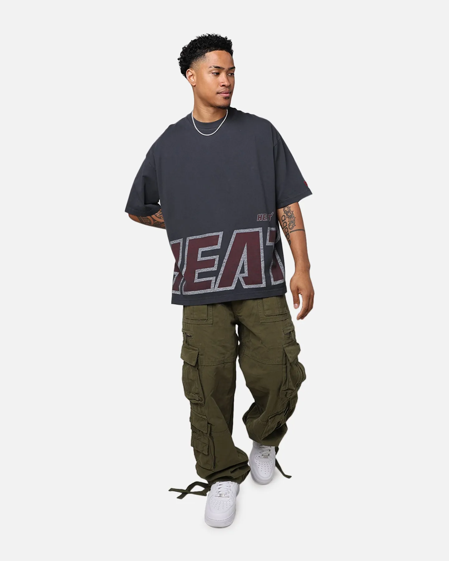 New Era Miami Heat Oversized T-Shirt Black sold by Culture Kings product image thumbnail 3
