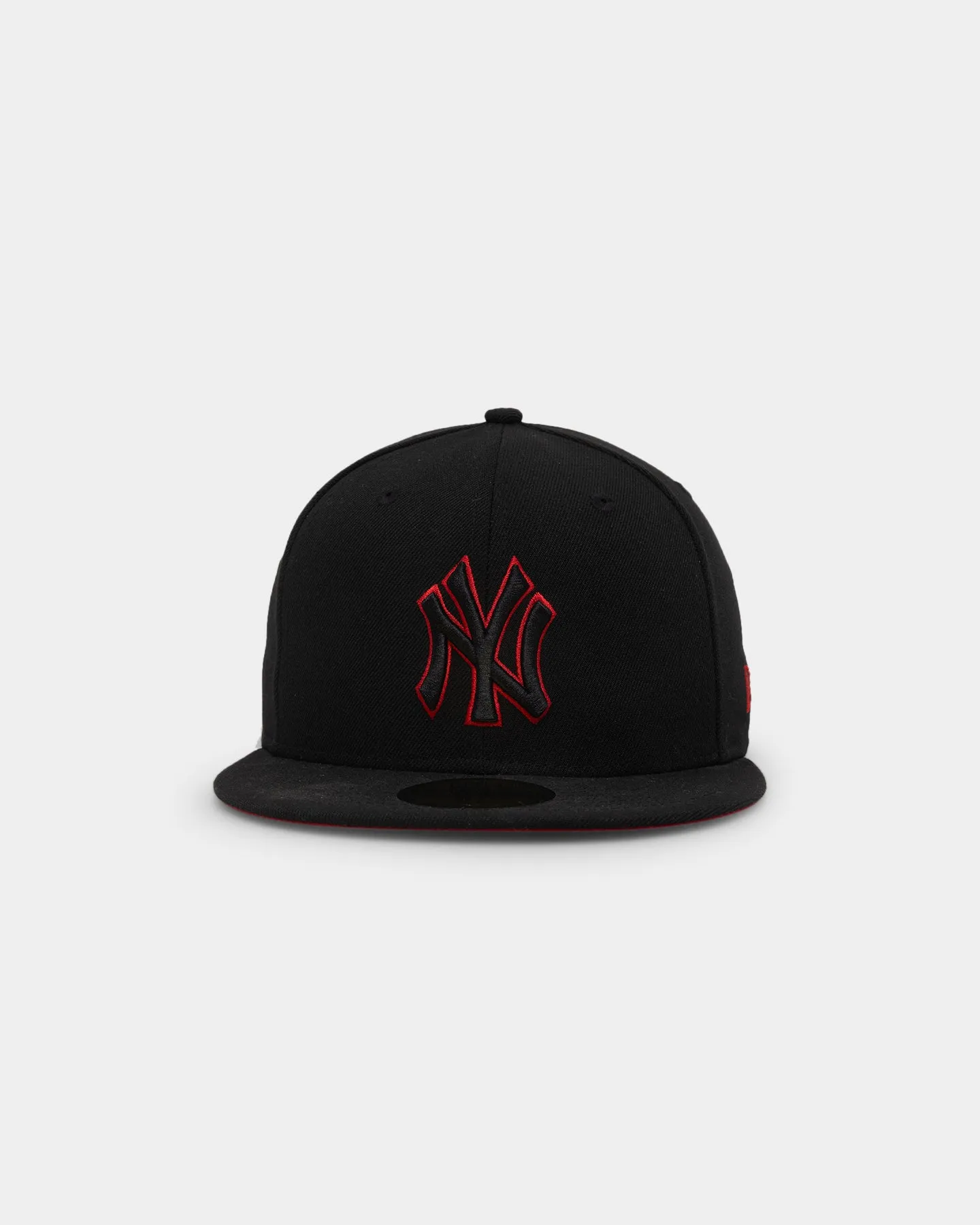 New Era New York Yankees "Scarlet Bottom" 59FIFTY Fitted Black/Scarlet sold by Culture Kings