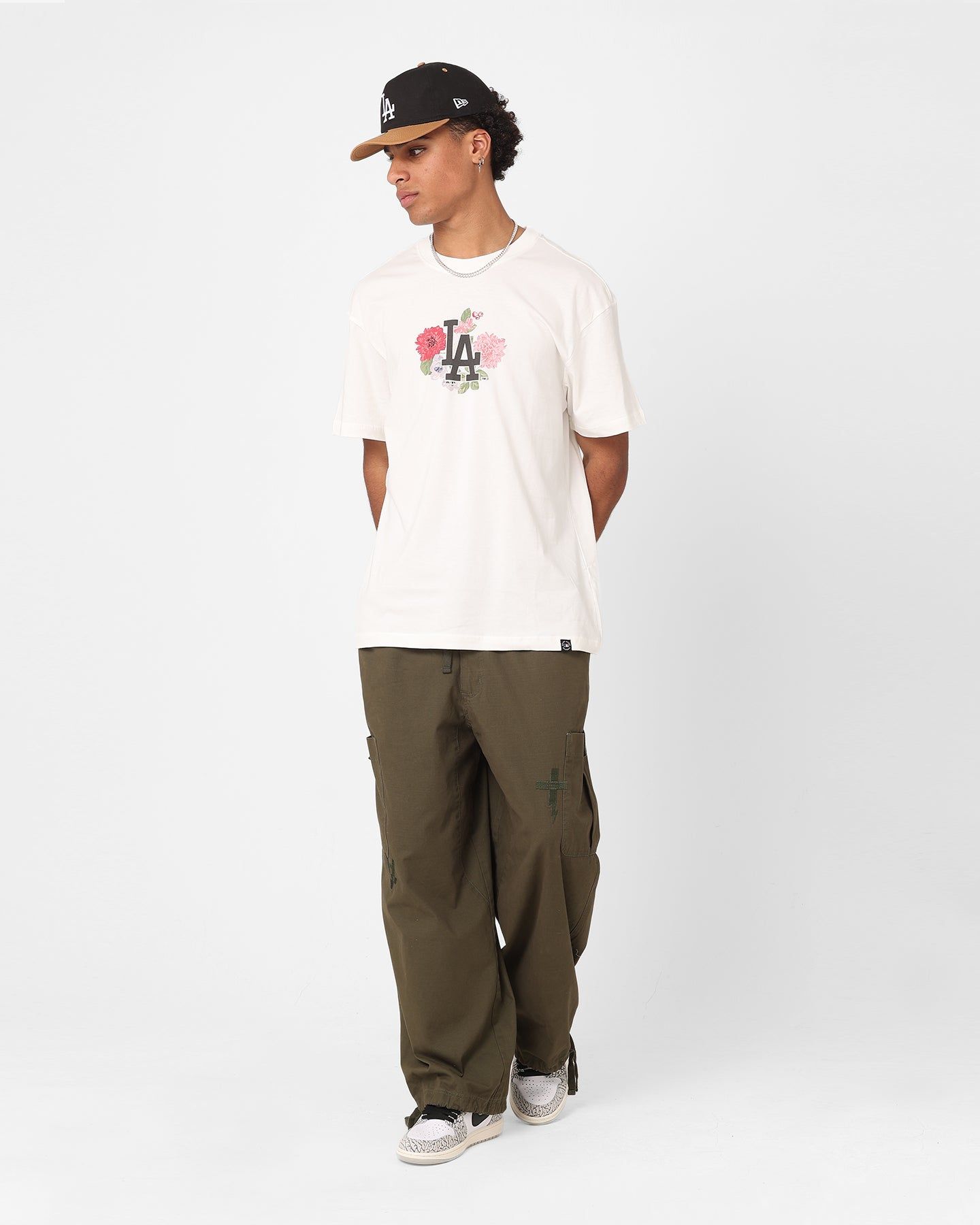 Majestic Athletic Los Angeles Dodgers Digi Floral Graphic T-Shirt Vintage White sold by Culture Kings product image thumbnail 3