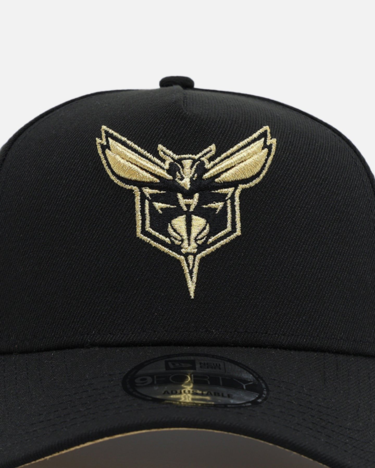 New Era Charlotte Hornets 'NBA Gold Links' 9FORTY A-Frame Snapback Black/Gold sold by Culture Kings product image thumbnail 5